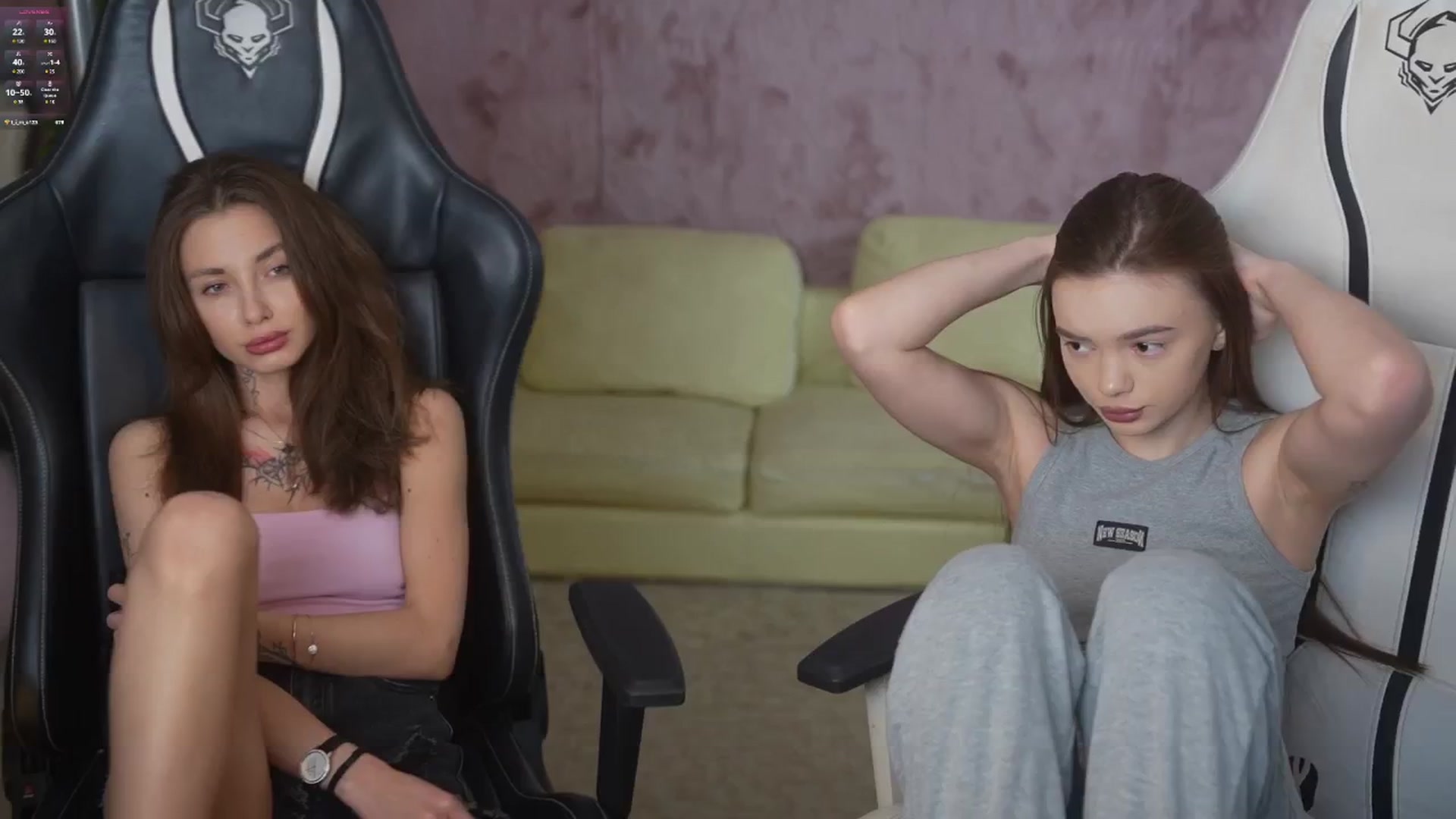 Gallery image thumbnail from Kirasolo's myfreecams stream on, 07/01/2025, 15:15 image 17 of 20