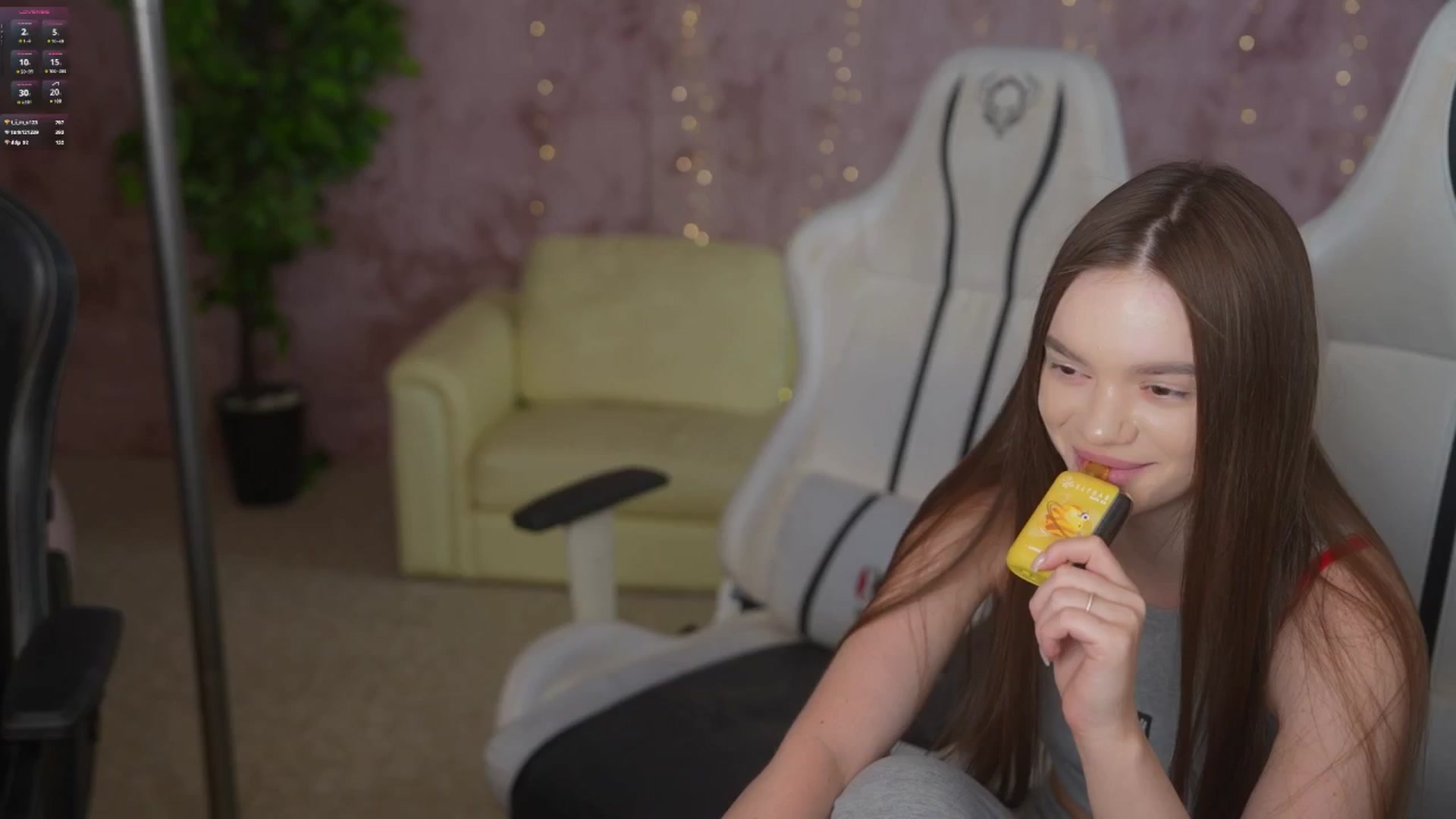 Gallery image thumbnail from Kirasolo's myfreecams stream on, 07/01/2025, 20:03 image 3 of 20