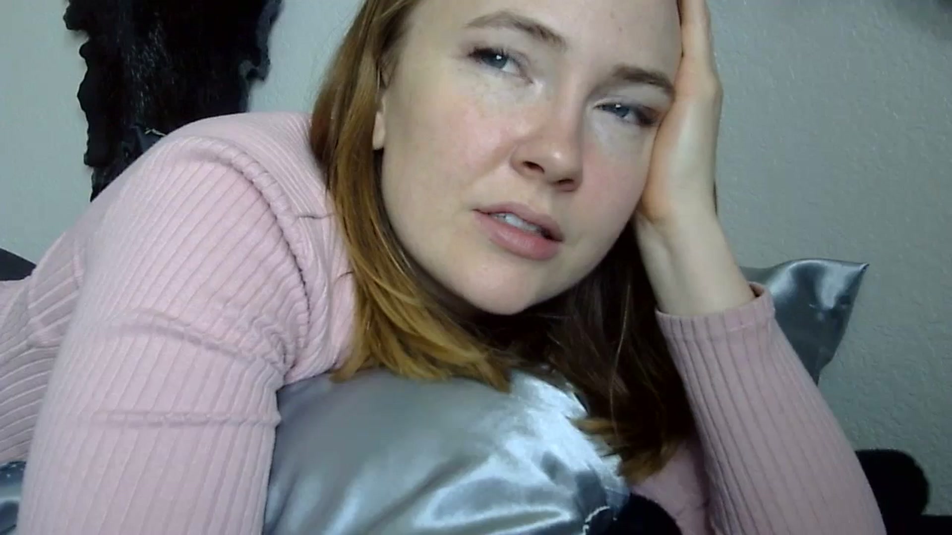 Gallery image thumbnail from KirbyCutie's myfreecams stream on, 03/14/2024, 20:29 image 7 of 20