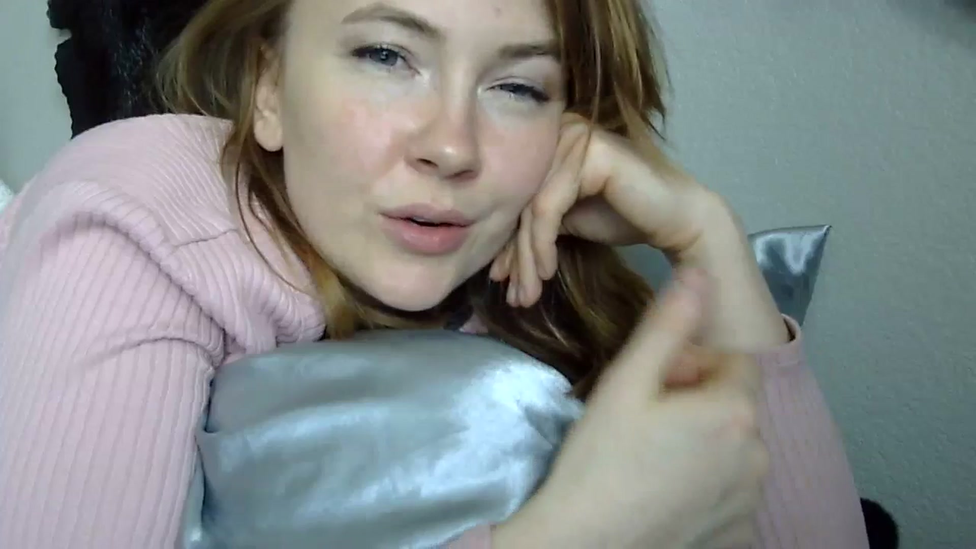 Gallery image thumbnail from KirbyCutie's myfreecams stream on, 03/14/2024, 20:29 image 14 of 20