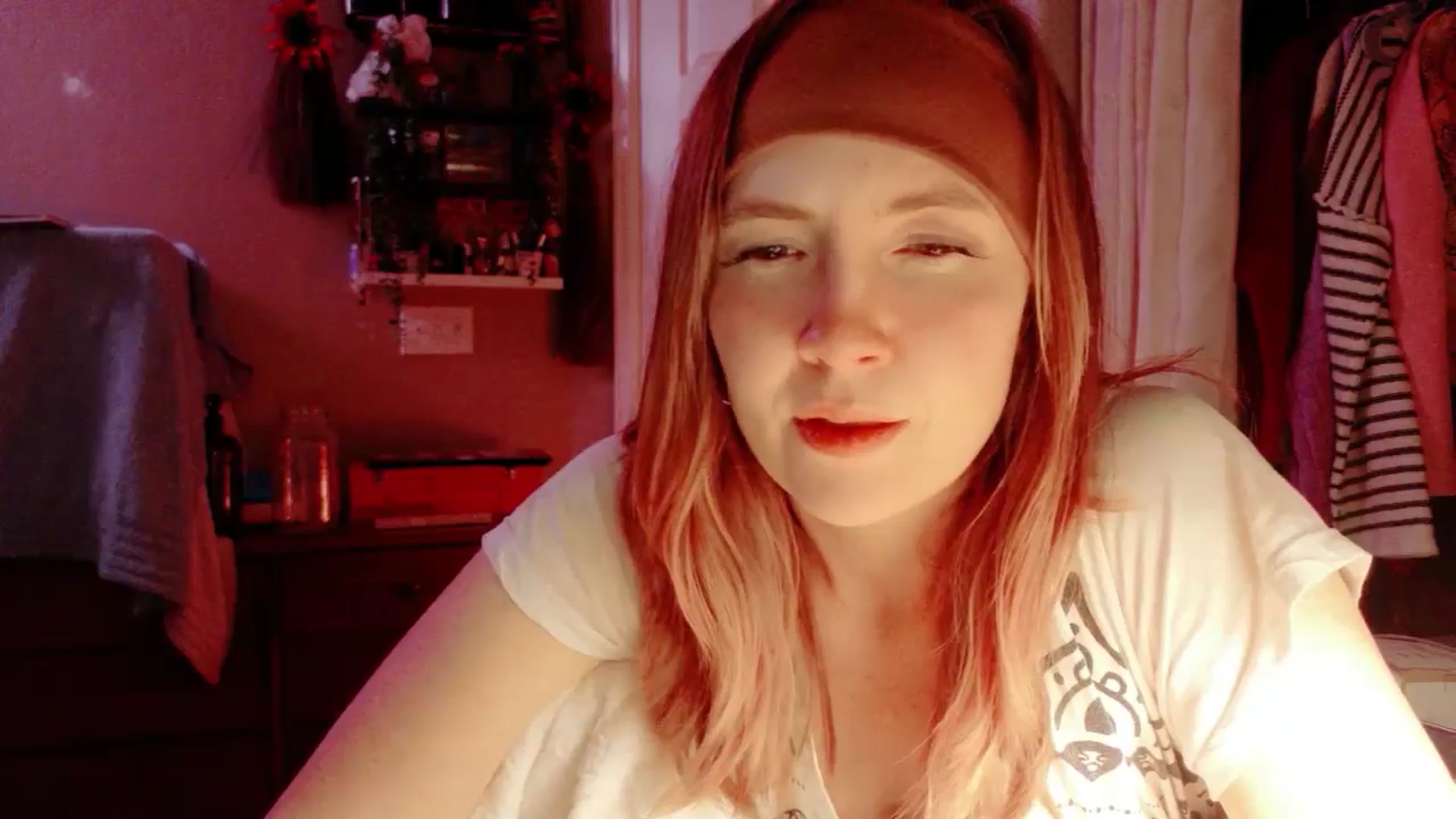 Gallery image thumbnail from KirbyCutie's myfreecams stream on, 04/30/2026, 06:04 image 9 of 20