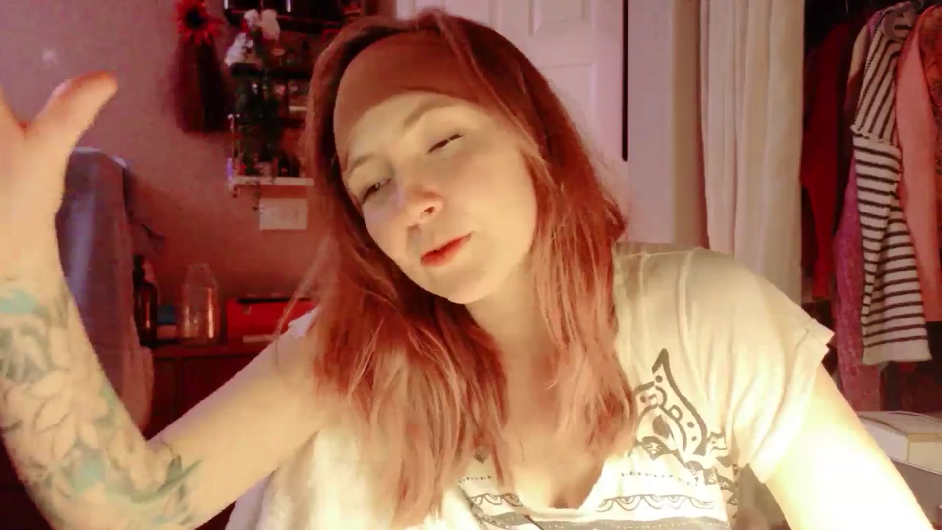 Gallery image thumbnail from KirbyCutie's myfreecams stream on, 04/30/2026, 06:04 image 19 of 20