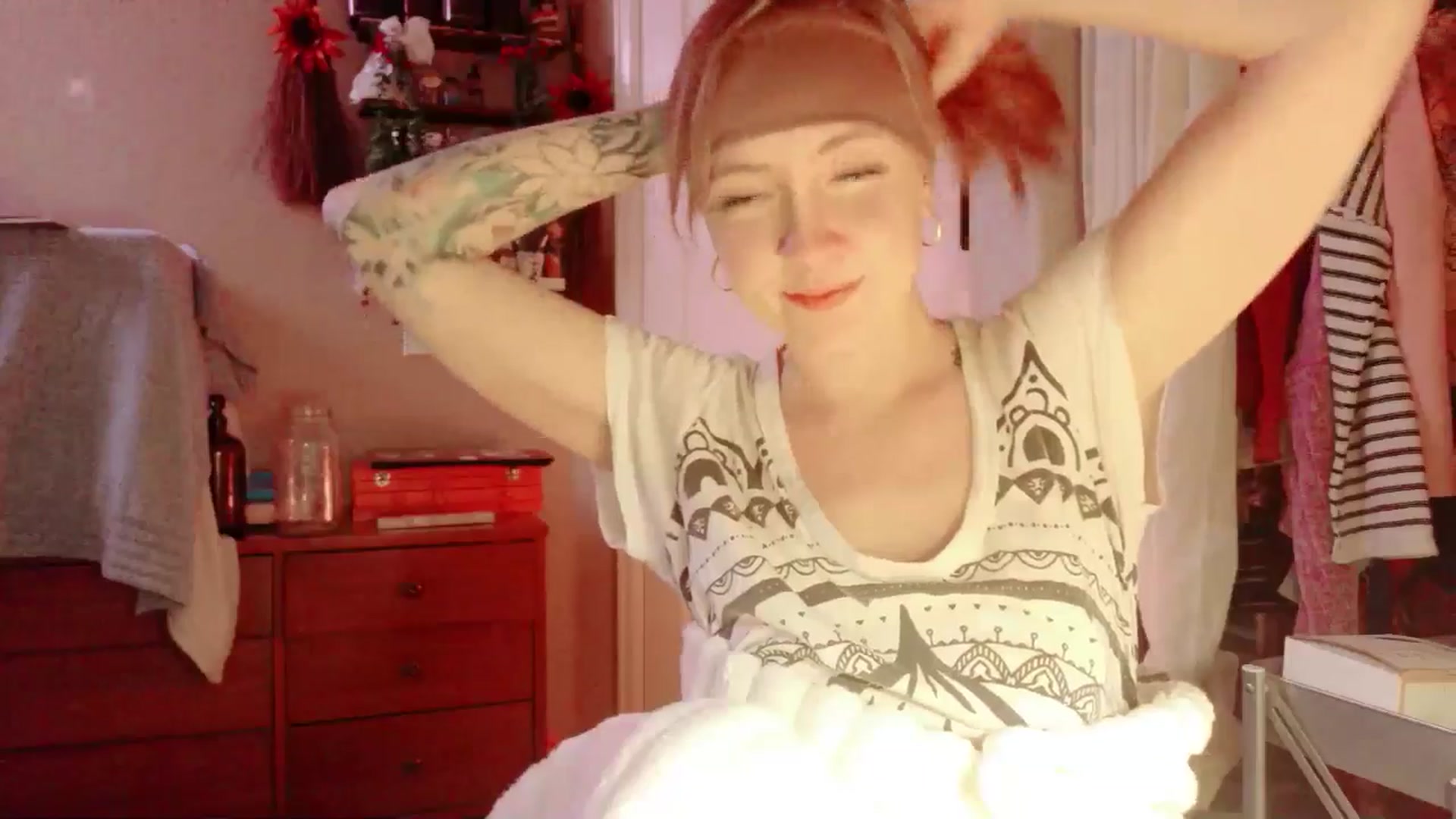 Gallery image thumbnail from KirbyCutie's myfreecams stream on, 04/30/2026, 06:04 image 14 of 20