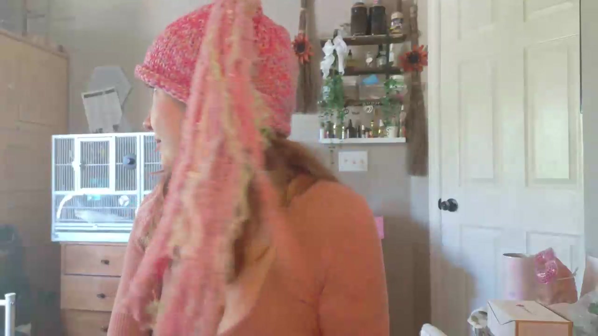 Gallery image thumbnail from KirbyCutie's myfreecams stream on, 05/21/2026, 18:51 image 11 of 20