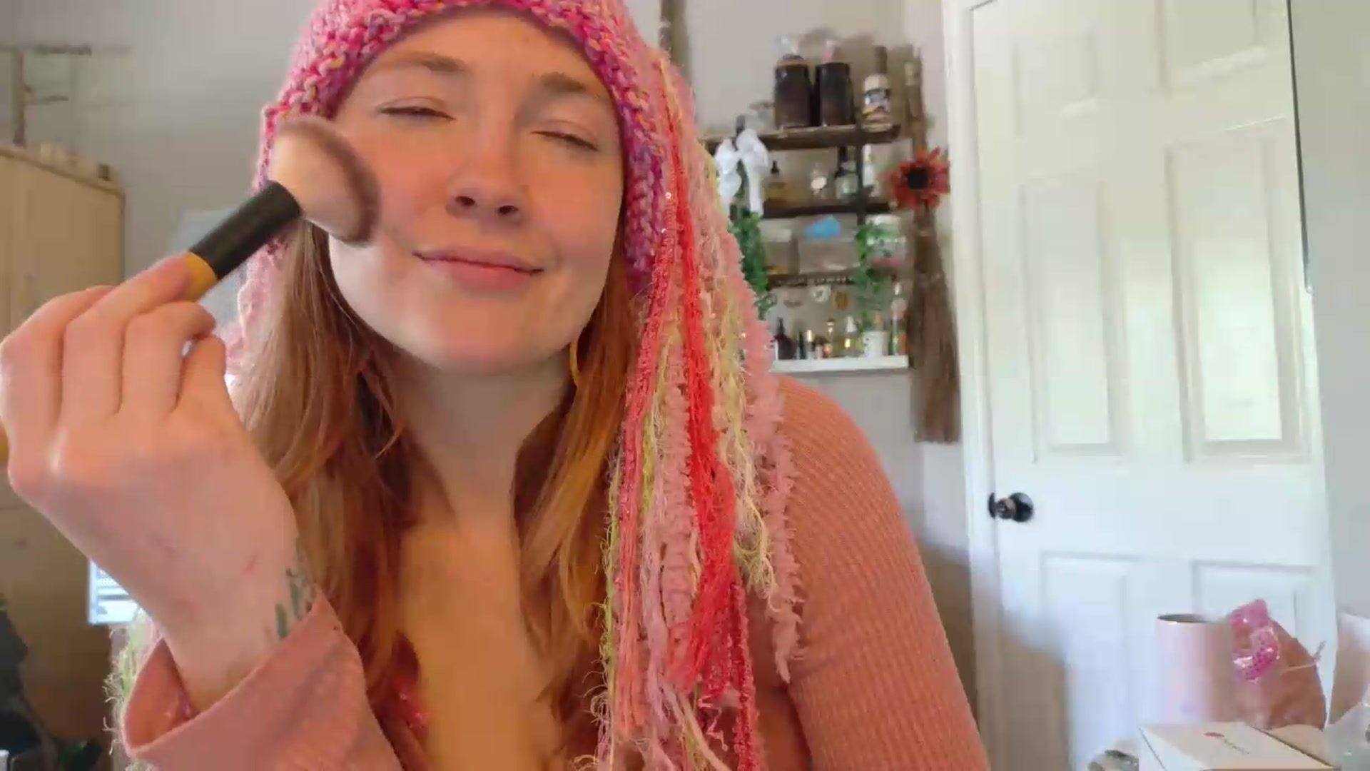 Gallery image thumbnail from KirbyCutie's myfreecams stream on, 05/21/2026, 18:51 image 20 of 20
