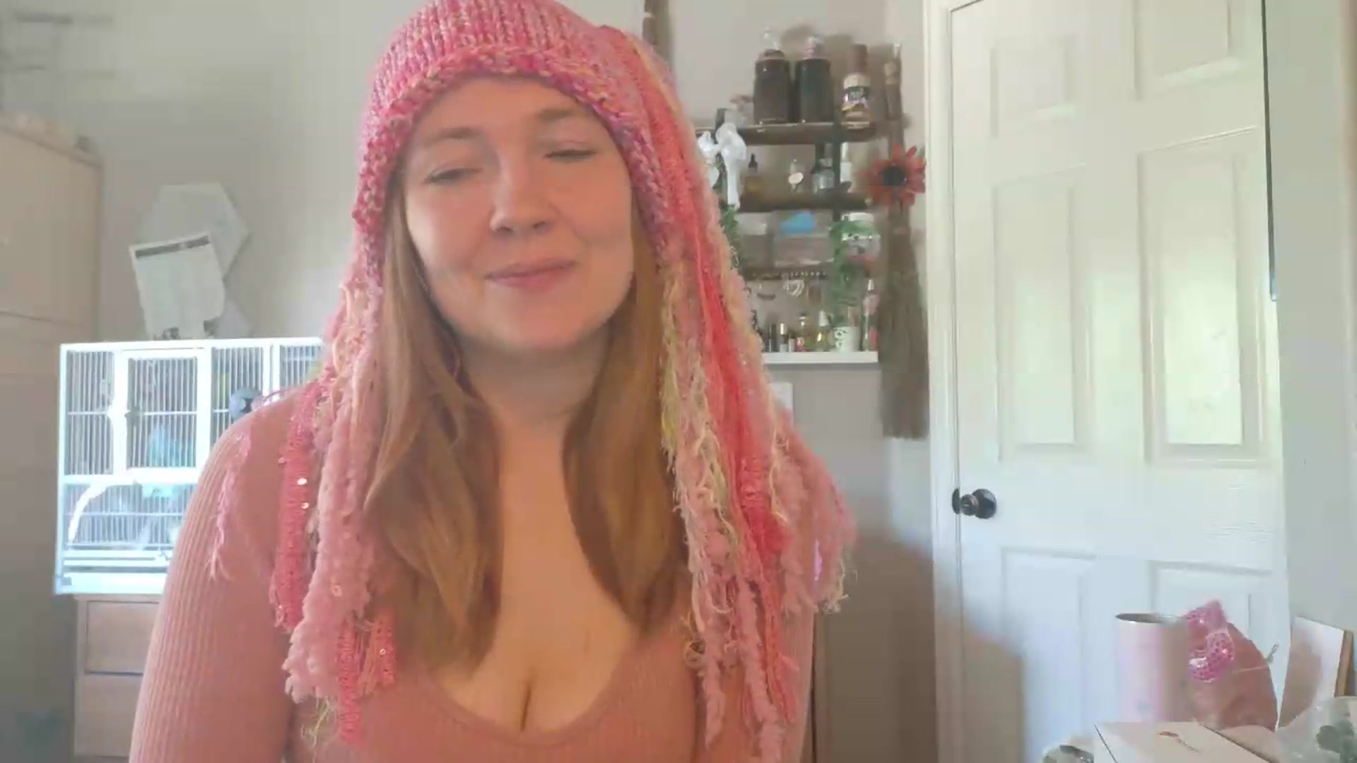 Gallery image thumbnail from KirbyCutie's myfreecams stream on, 05/21/2026, 18:51 image 16 of 20