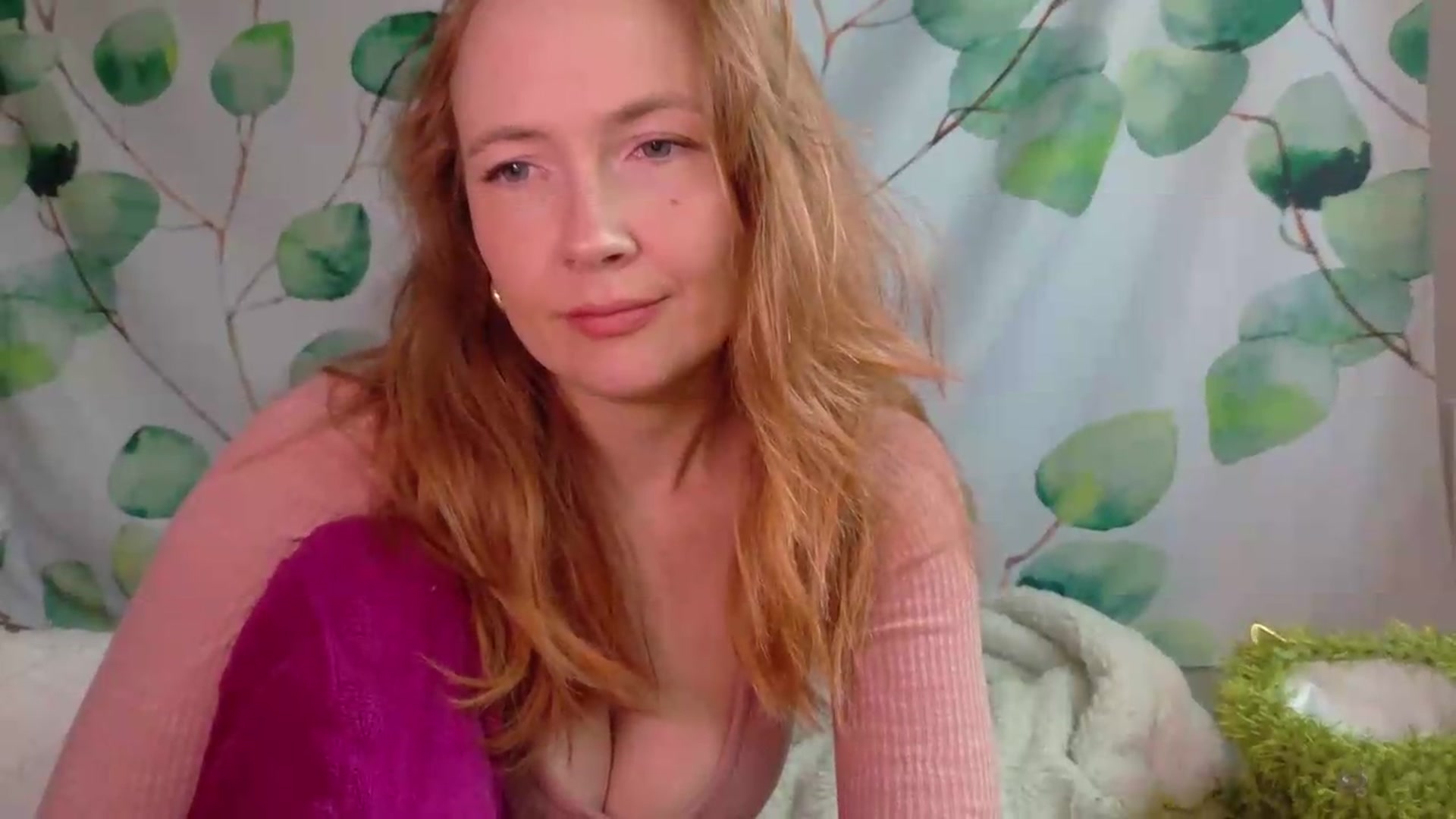 Gallery image thumbnail from KirbyCutie's myfreecams stream on, 07/09/2026, 21:47 image 8 of 20