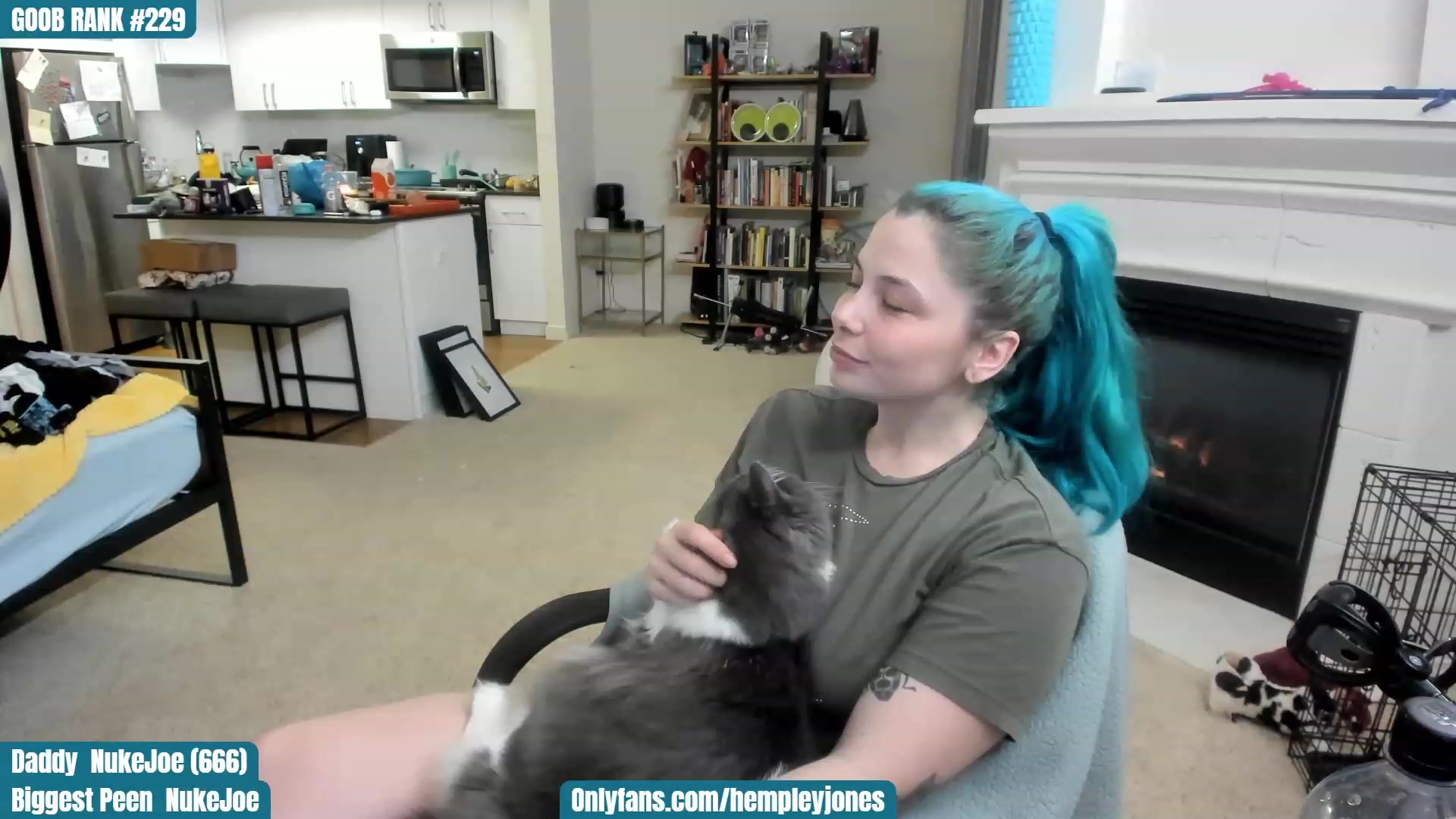 Gallery image thumbnail from KismaAss's myfreecams stream on, 01/03/2023, 01:35 image 13 of 20