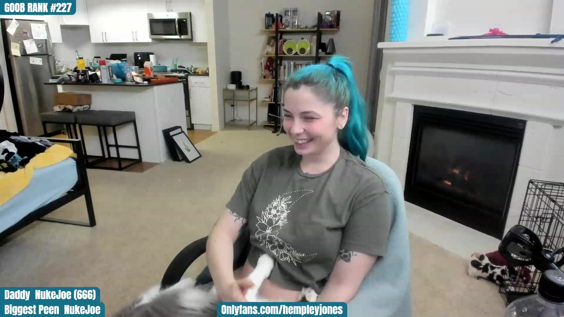 Gallery image thumbnail from KismaAss's myfreecams stream on, 01/03/2023, 01:35 image 14 of 20