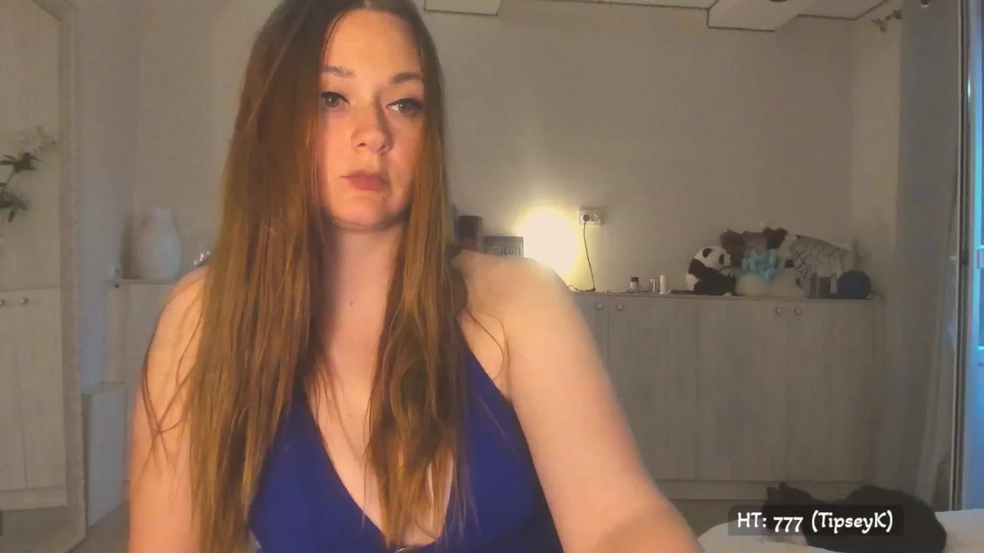 Gallery image thumbnail from KissMyEyess's myfreecams stream on, 07/04/2025, 01:03 image 15 of 20