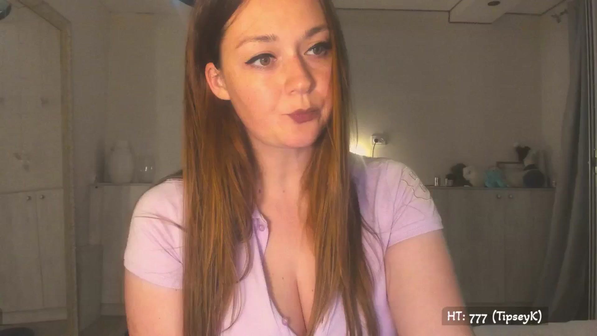 Gallery image thumbnail from KissMyEyess's myfreecams stream on, 07/12/2025, 01:09 image 12 of 20