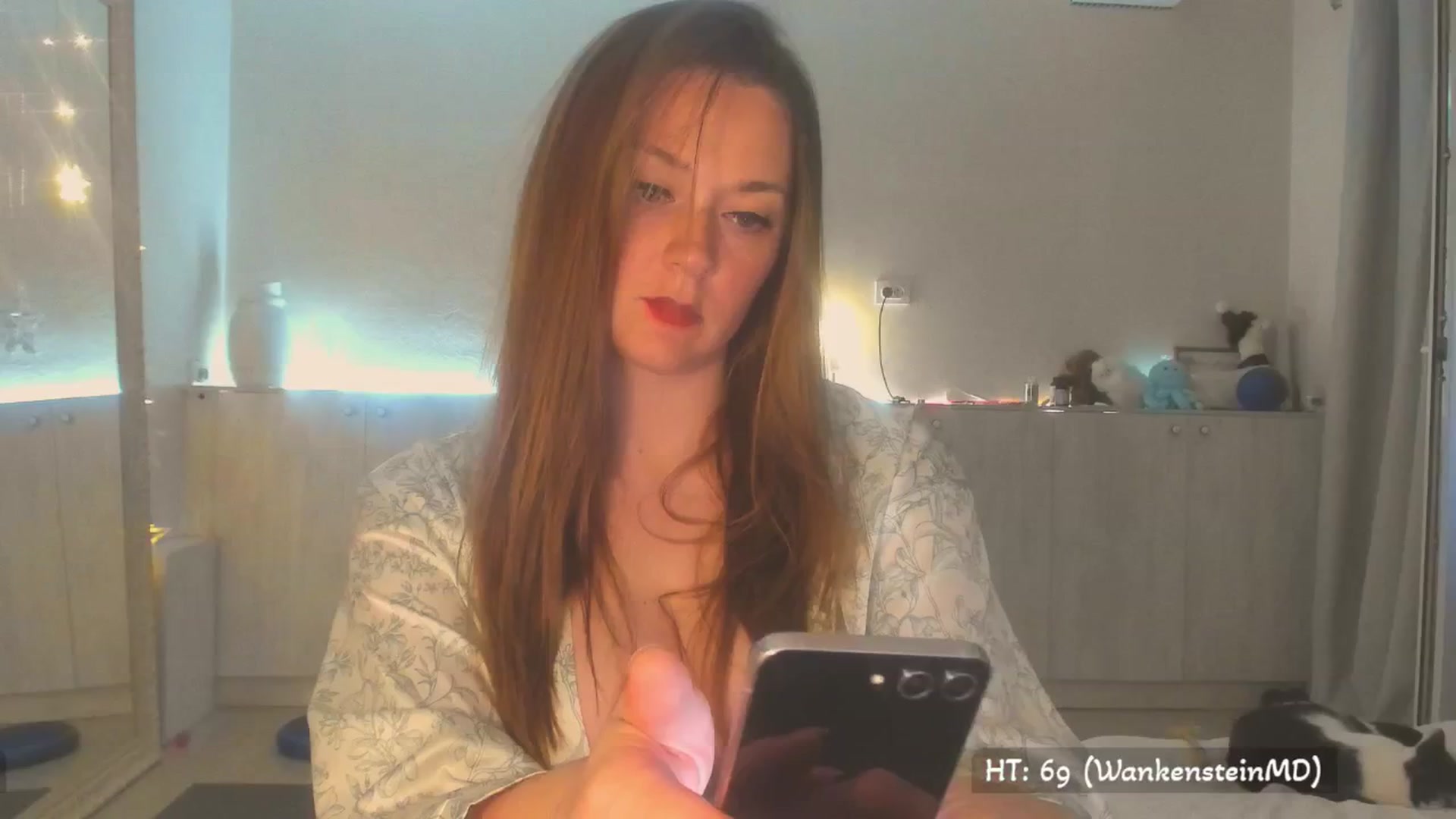 Gallery image thumbnail from KissMyEyess's myfreecams stream on, 07/13/2025, 01:22 image 5 of 20