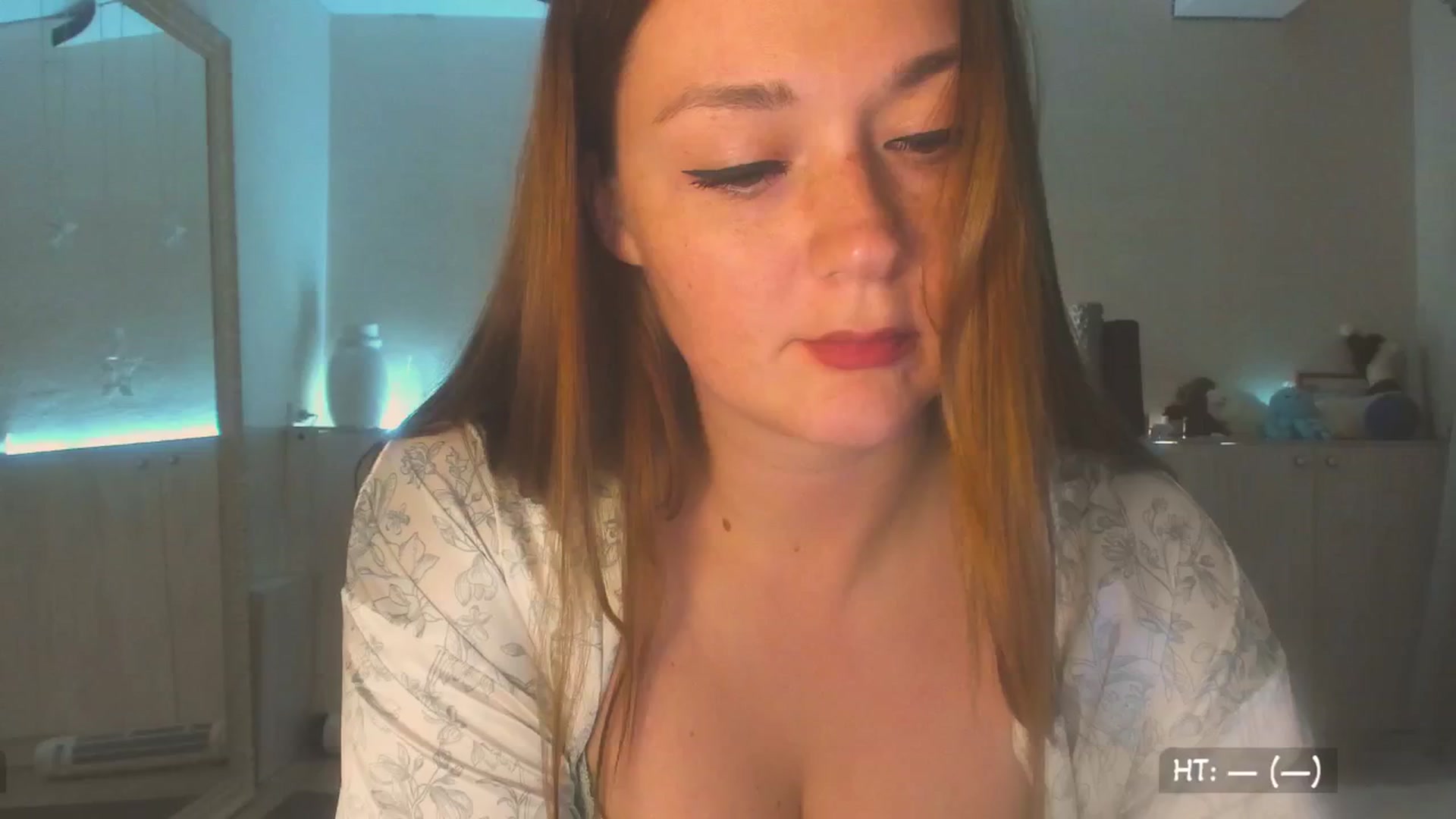 Gallery image thumbnail from KissMyEyess's myfreecams stream on, 07/14/2025, 02:27 image 5 of 20