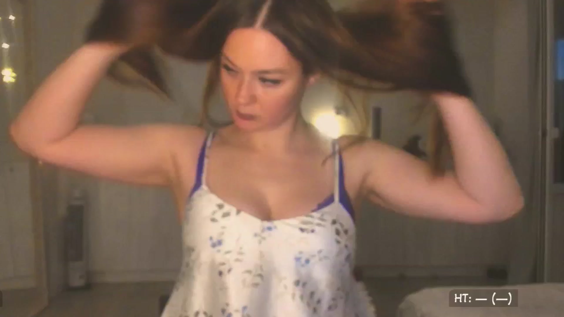 Gallery image thumbnail from KissMyEyess's myfreecams stream on, 07/15/2025, 02:28 image 1 of 20