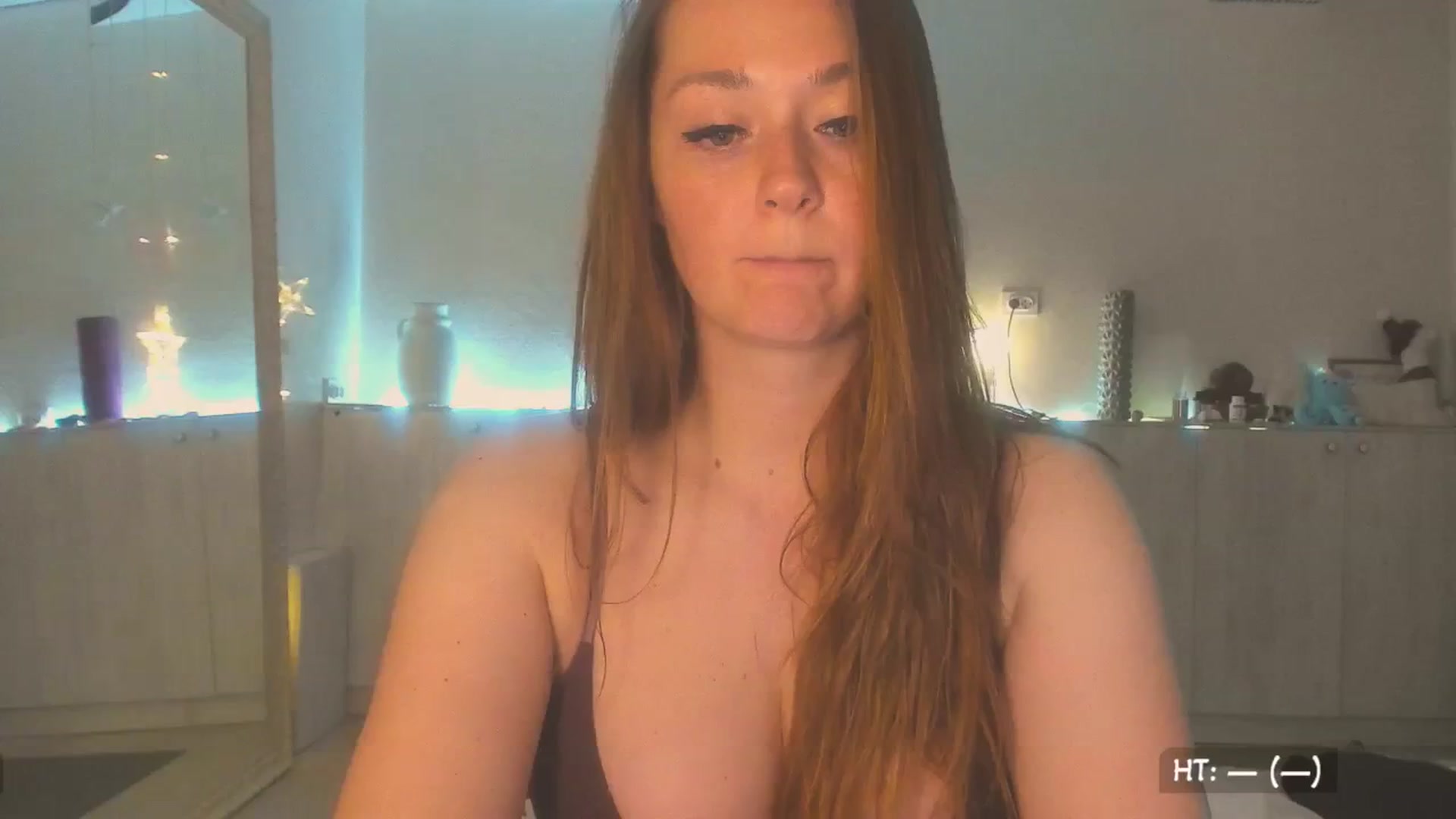 Gallery image thumbnail from KissMyEyess's myfreecams stream on, 07/24/2025, 24:04 image 12 of 20