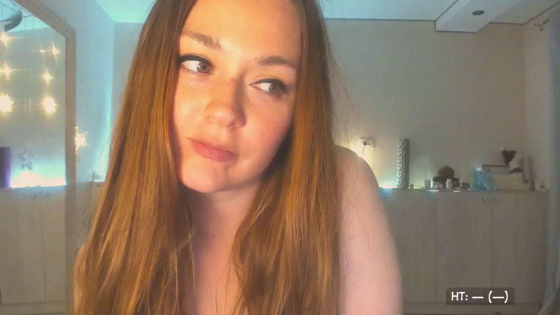 Gallery image thumbnail from KissMyEyess's myfreecams stream on, 07/24/2025, 24:04 image 4 of 20