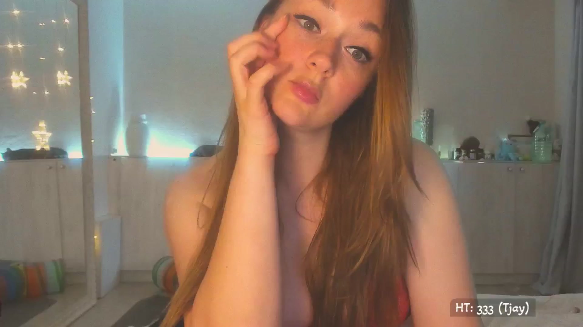 Gallery image thumbnail from KissMyEyess's myfreecams stream on, 07/26/2025, 02:19 image 16 of 20