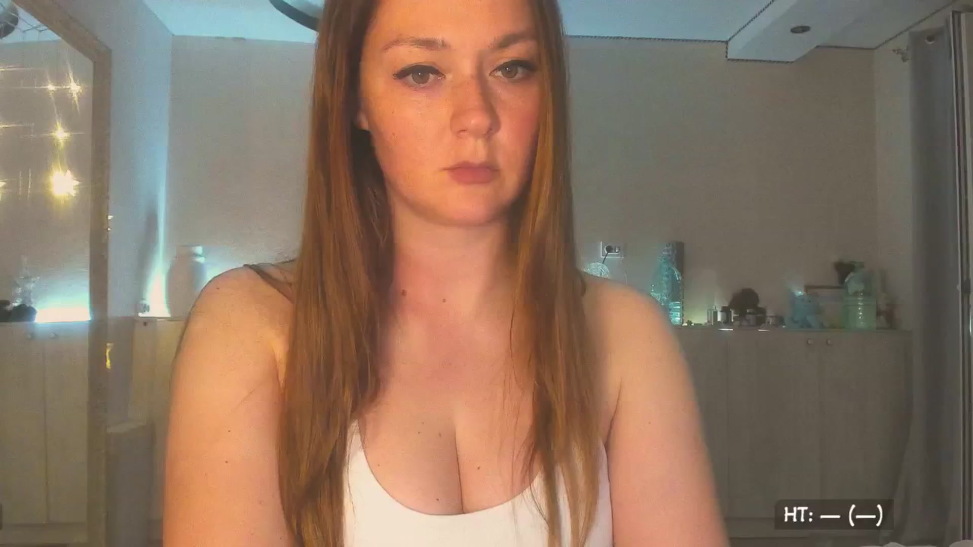 Gallery image thumbnail from KissMyEyess's myfreecams stream on, 07/27/2025, 02:21 image 2 of 20