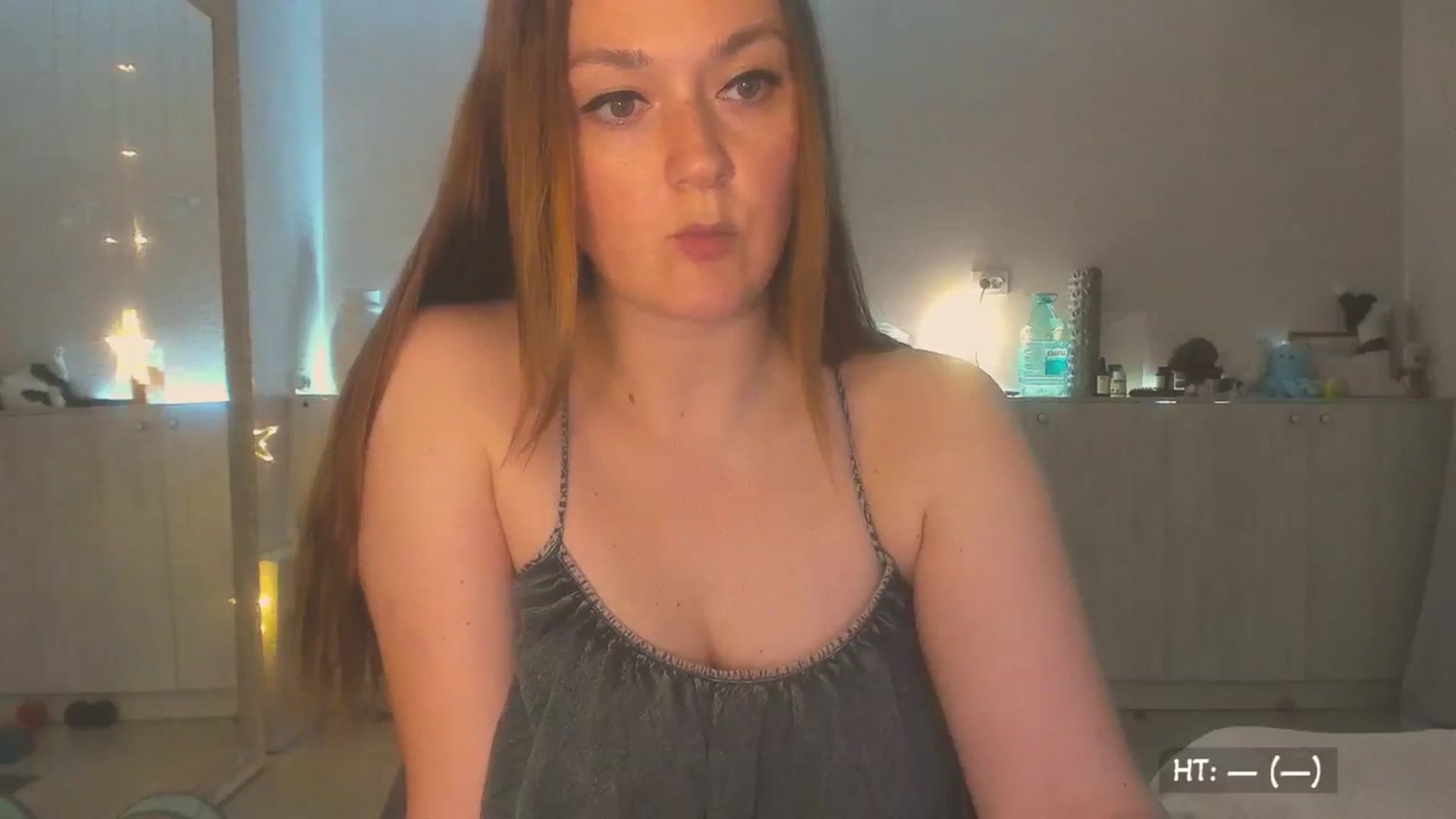 Gallery image thumbnail from KissMyEyess's myfreecams stream on, 07/30/2025, 24:00 image 15 of 20