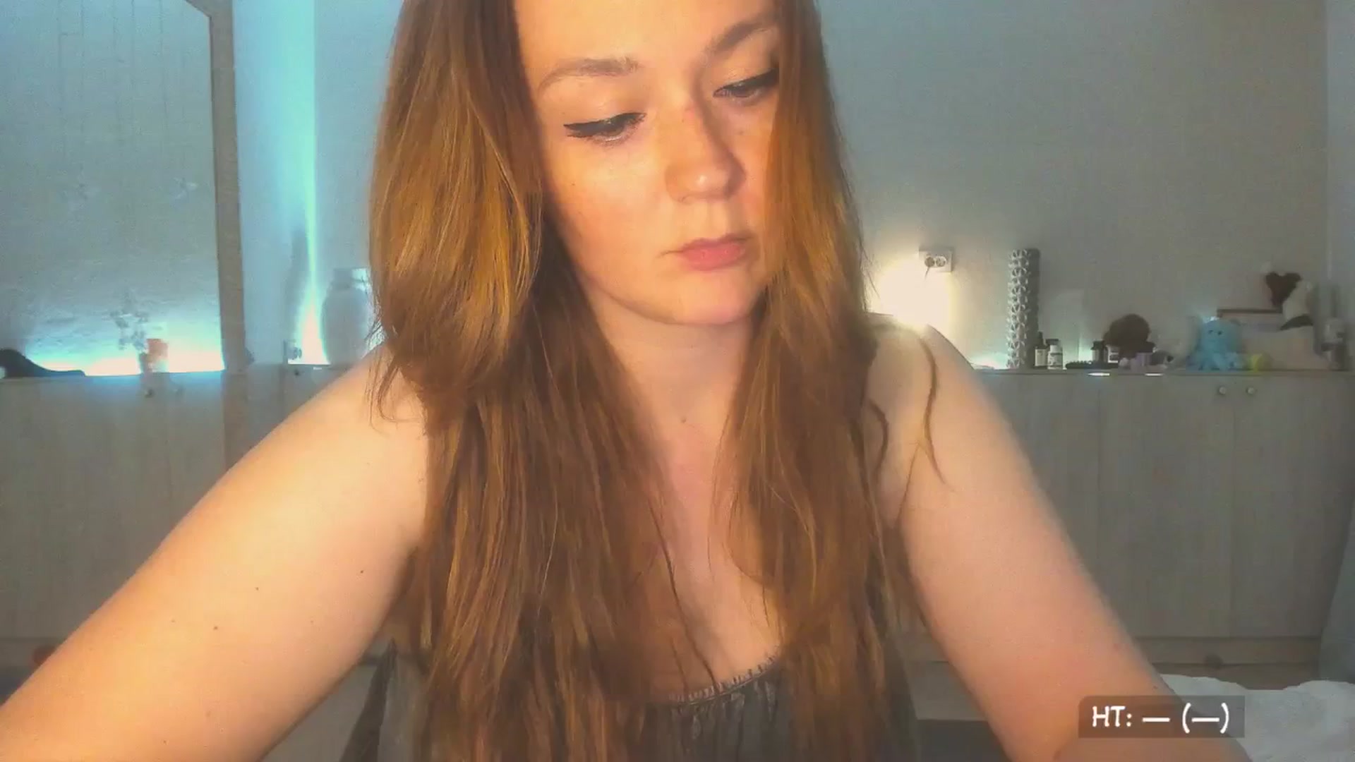 Gallery image thumbnail from KissMyEyess's myfreecams stream on, 07/30/2025, 01:14 image 12 of 20