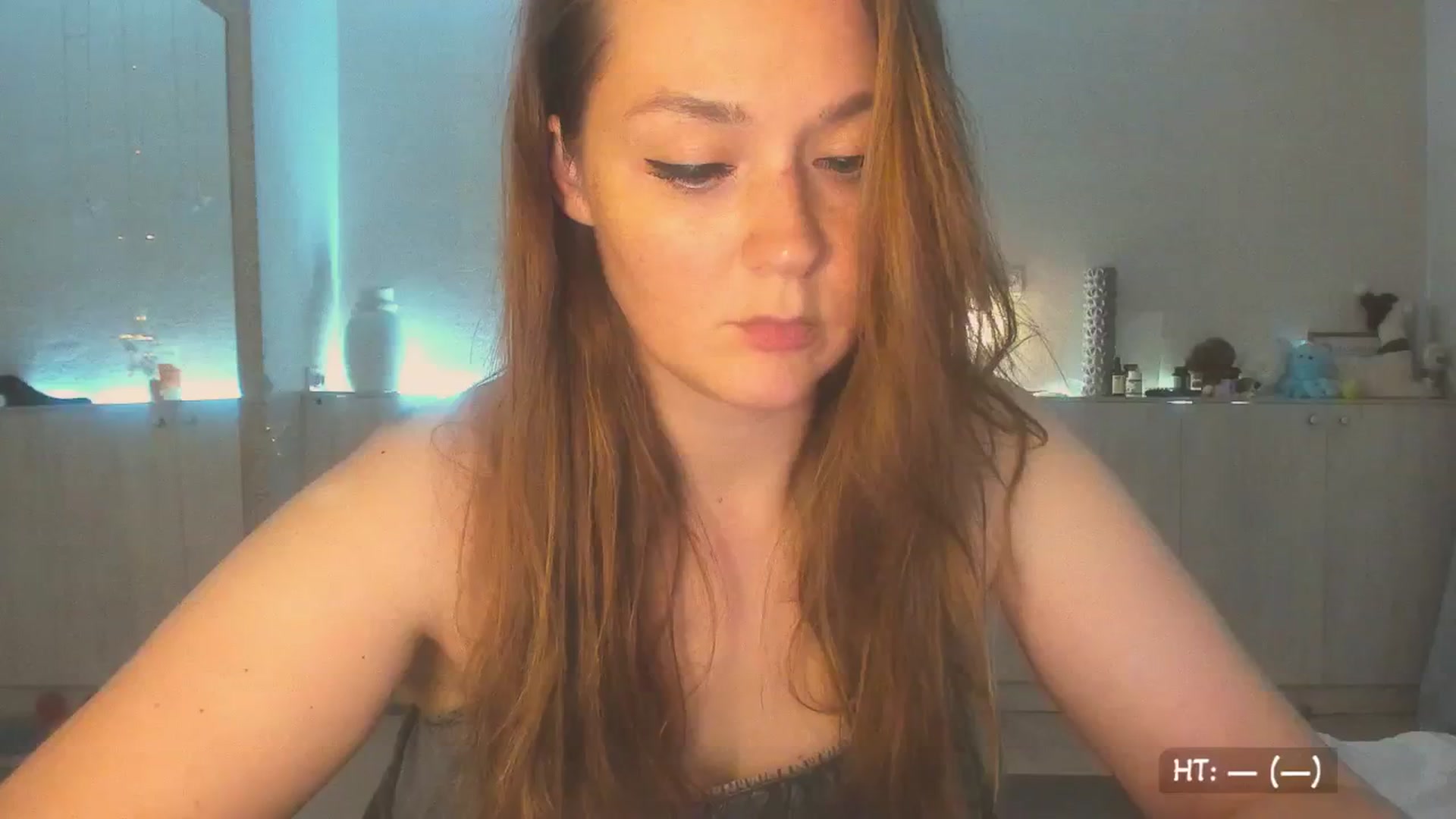 Gallery image thumbnail from KissMyEyess's myfreecams stream on, 07/30/2025, 01:14 image 11 of 20
