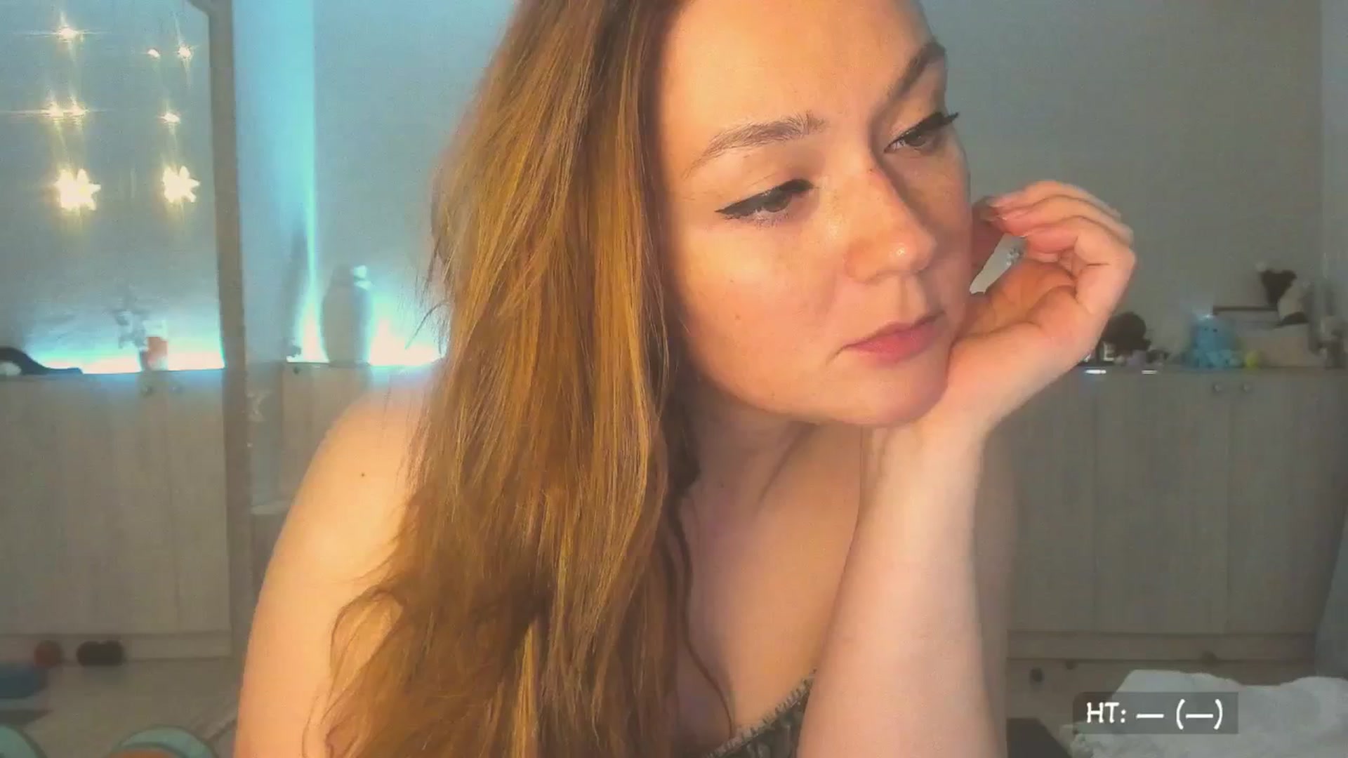 Gallery image thumbnail from KissMyEyess's myfreecams stream on, 07/30/2025, 01:14 image 20 of 20