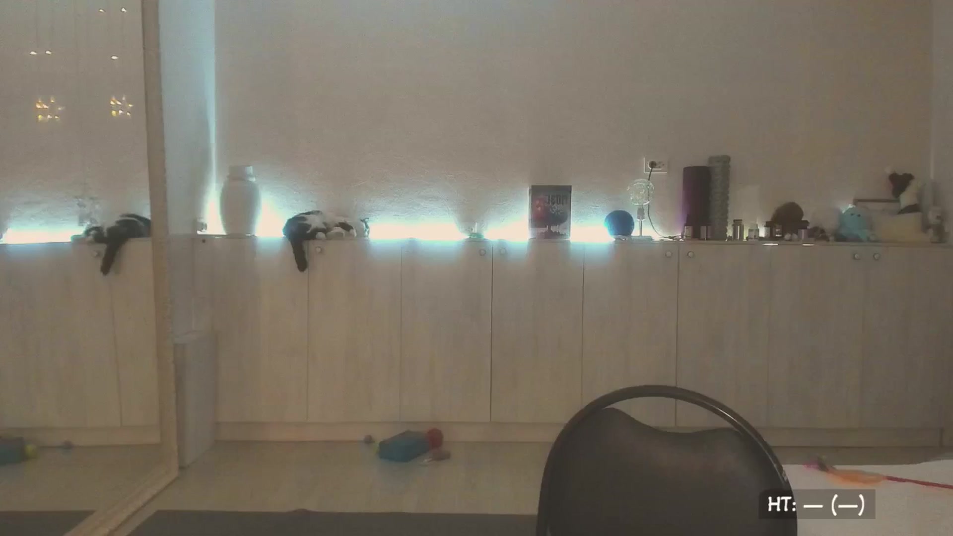 Gallery image thumbnail from KissMyEyess's myfreecams stream on, 08/01/2025, 02:01 image 3 of 20