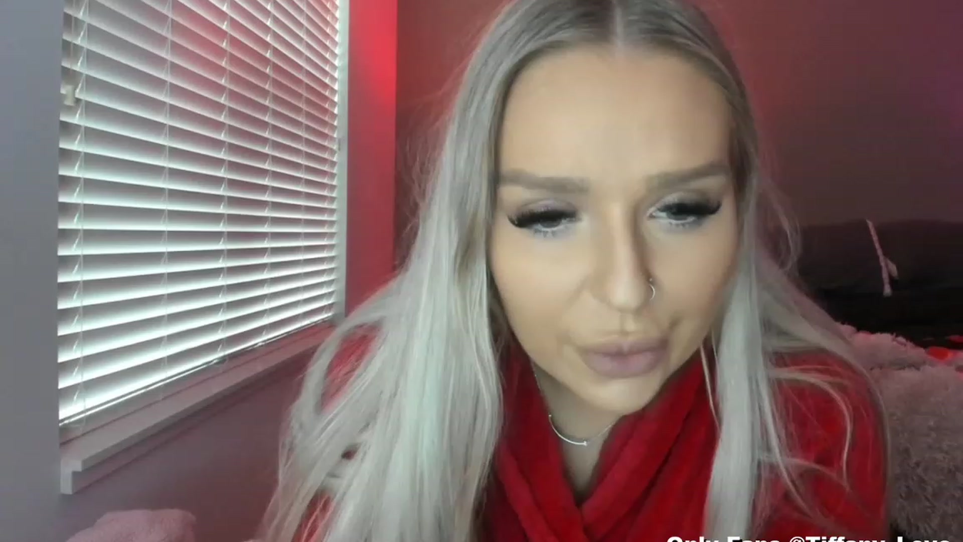 Gallery image thumbnail from KissMyTitsPls's myfreecams stream on, 02/14/2023, 21:54 image 1 of 20