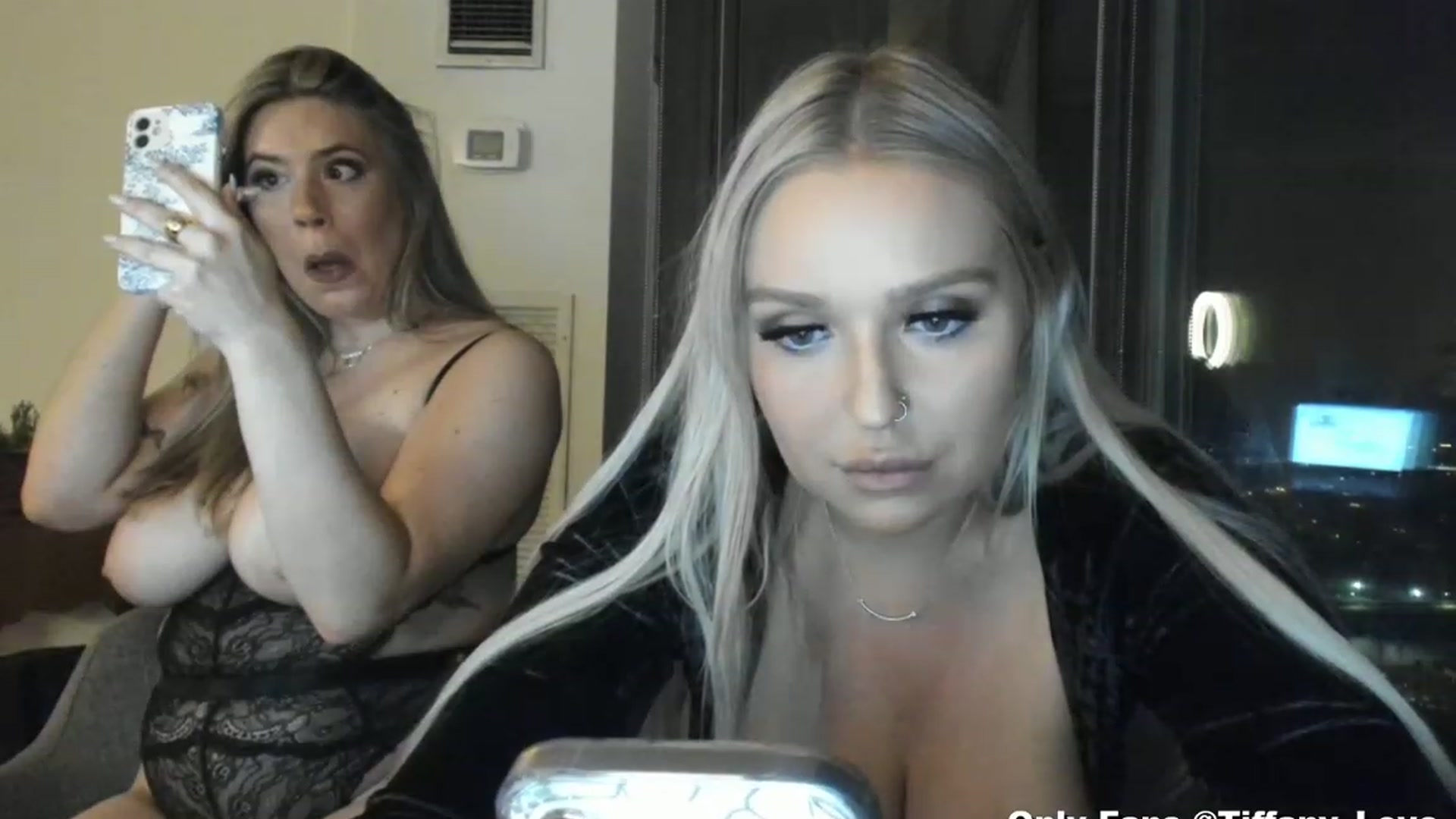 Gallery image thumbnail from KissMyTitsPls's myfreecams stream on, 04/08/2023, 06:28 image 12 of 20