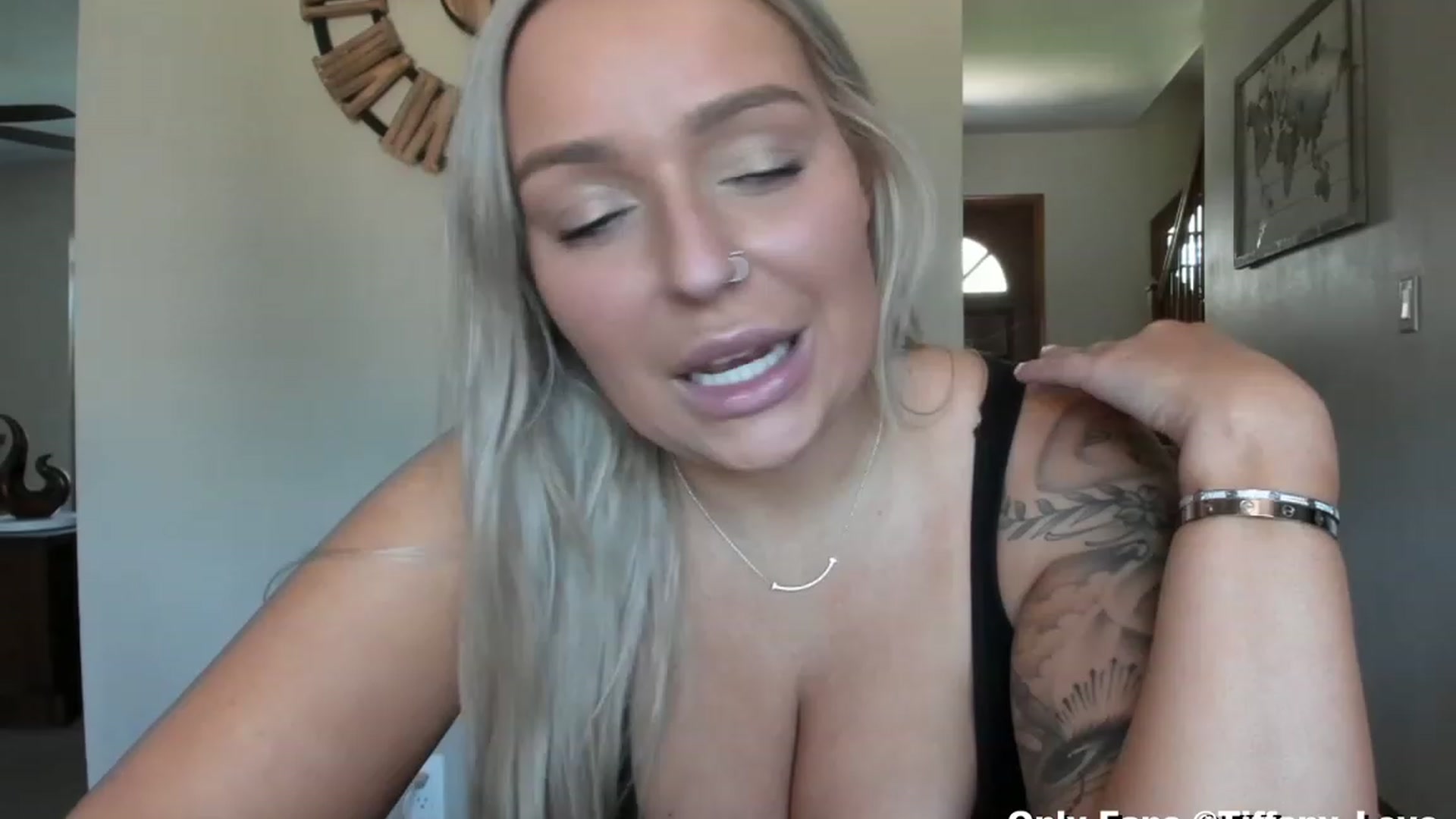 Gallery image thumbnail from KissMyTitsPls's myfreecams stream on, 05/10/2023, 21:49 image 4 of 20