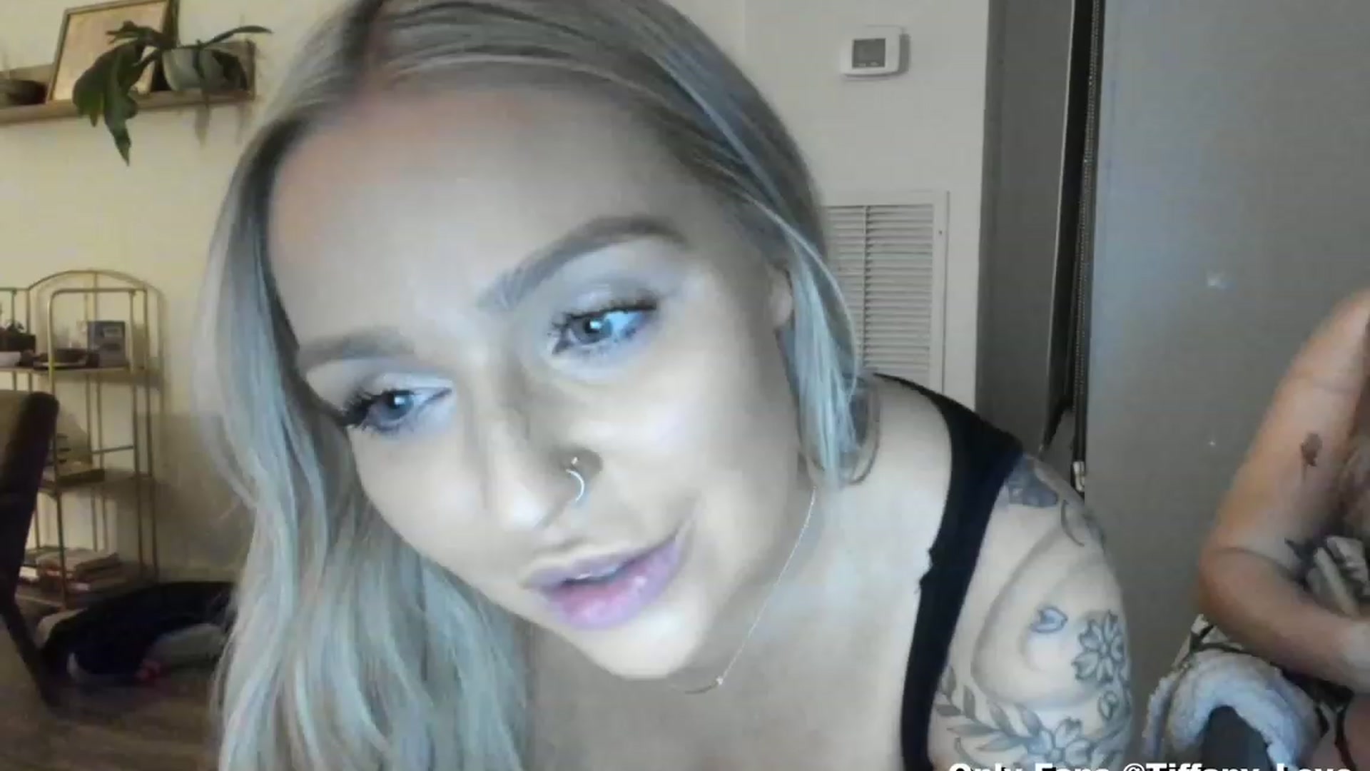 Gallery image thumbnail from KissMyTitsPls's myfreecams stream on, 05/11/2023, 05:43 image 11 of 20