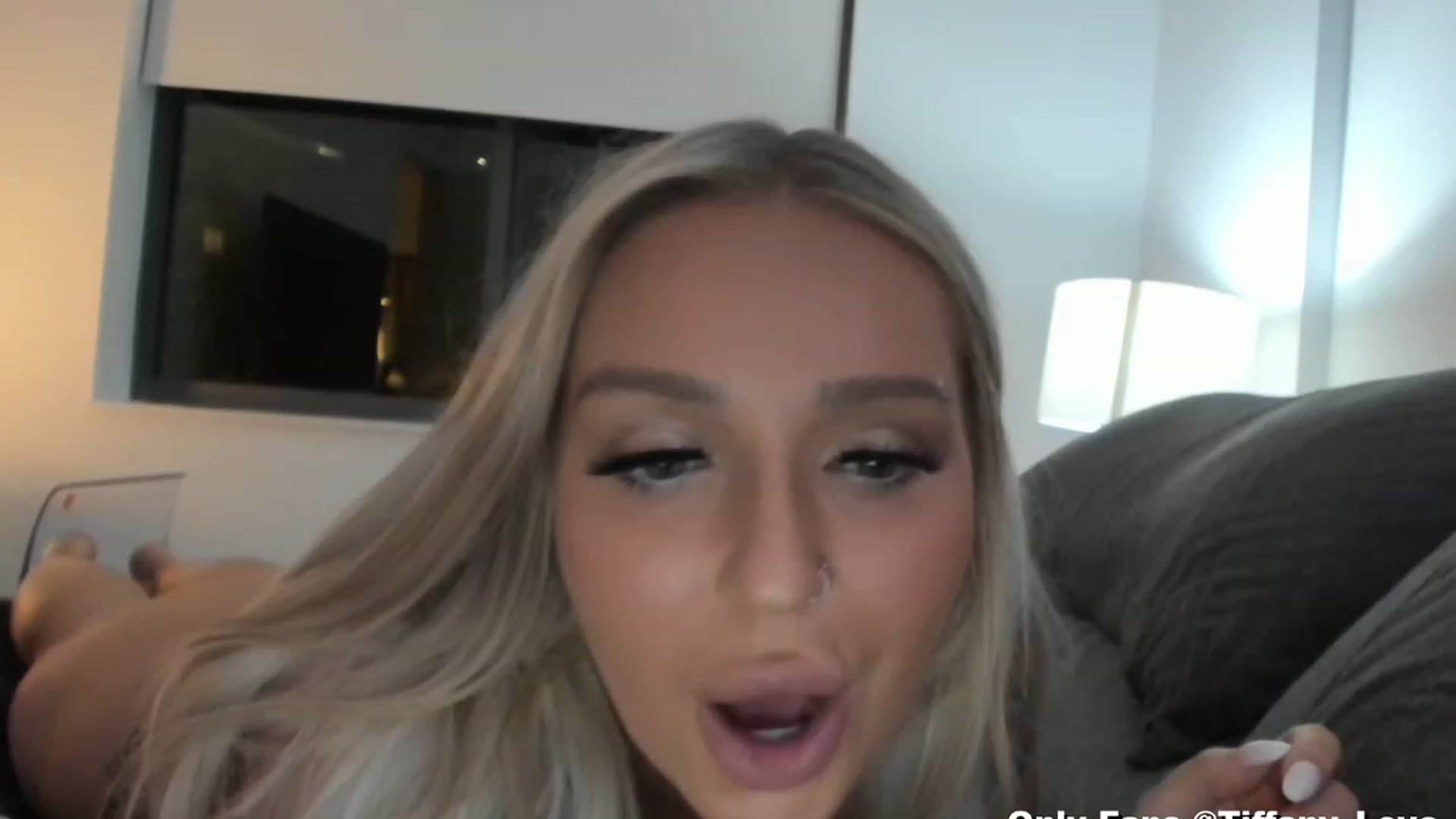 Gallery image thumbnail from KissMyTitsPls's myfreecams stream on, 06/10/2023, 02:09 image 8 of 20