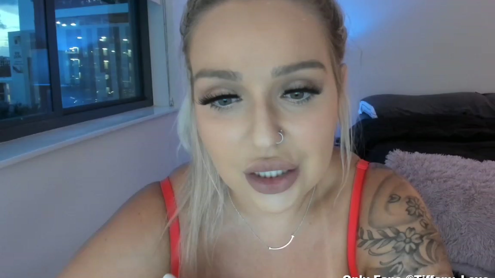 Gallery image thumbnail from KissMyTitsPls's myfreecams stream on, 07/04/2023, 24:43 image 8 of 20