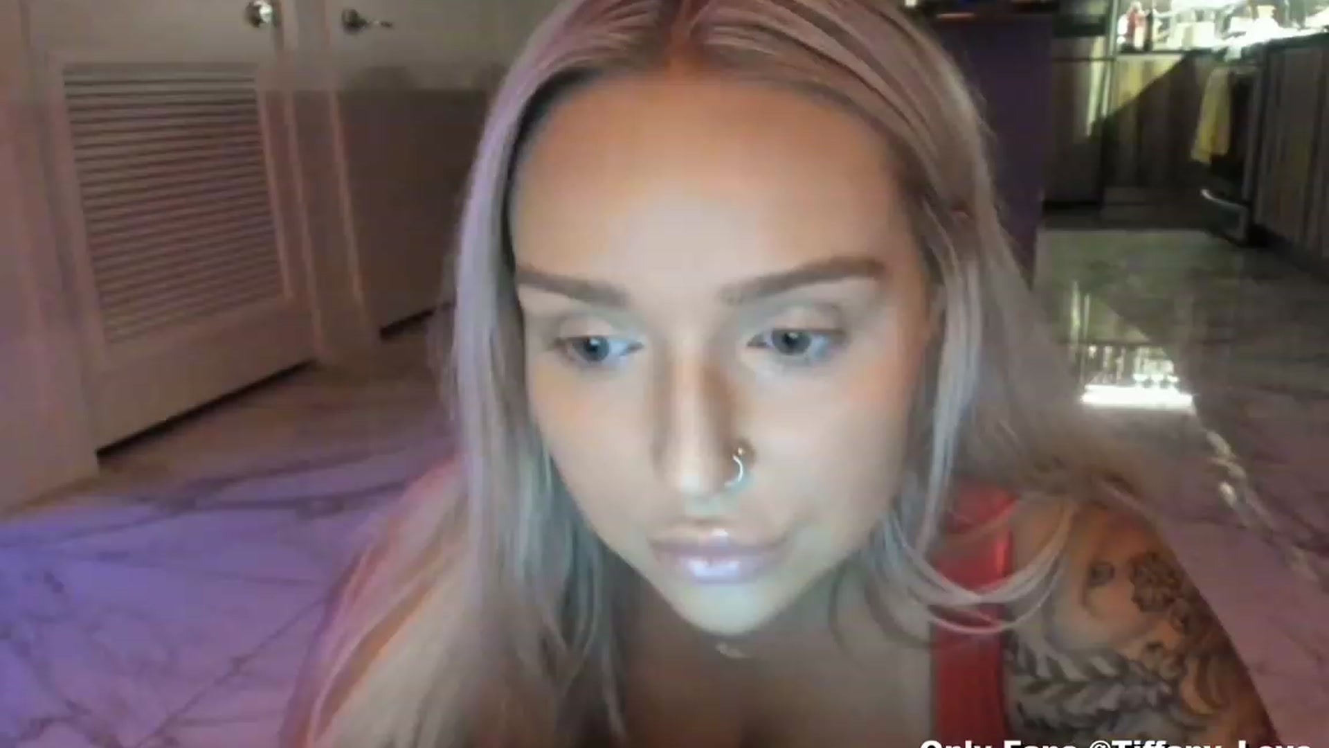Gallery image thumbnail from KissMyTitsPls's myfreecams stream on, 07/24/2023, 01:35 image 19 of 20