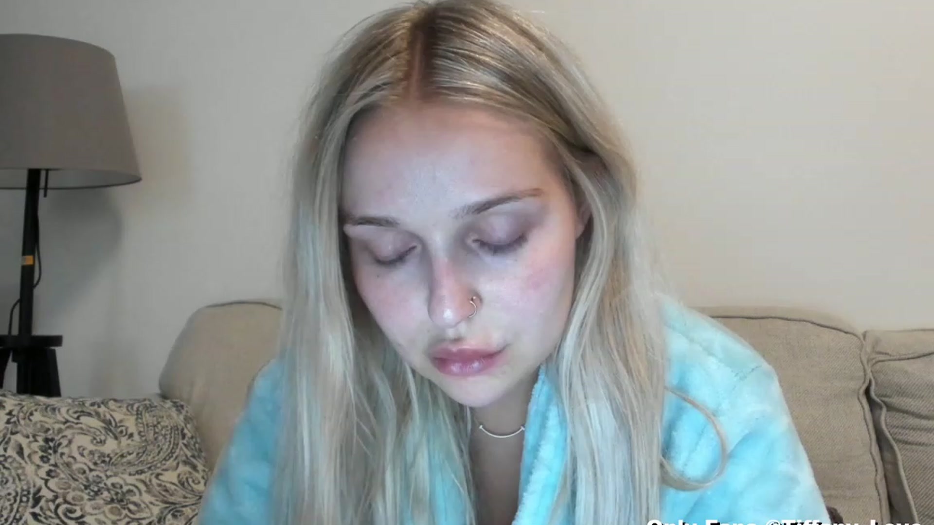 Gallery image thumbnail from KissMyTitsPls's myfreecams stream on, 10/05/2023, 04:13 image 2 of 20