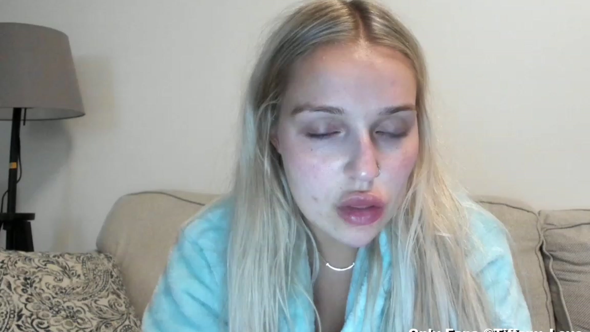 Gallery image thumbnail from KissMyTitsPls's myfreecams stream on, 10/05/2023, 04:13 image 7 of 20