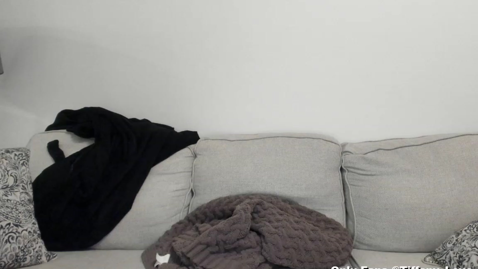 Gallery image thumbnail from KissMyTitsPls's myfreecams stream on, 10/11/2023, 01:47 image 8 of 20