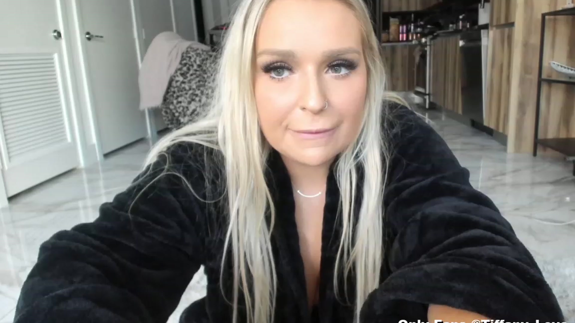 Gallery image thumbnail from KissMyTitsPls's myfreecams stream on, 10/23/2023, 21:52 image 7 of 20