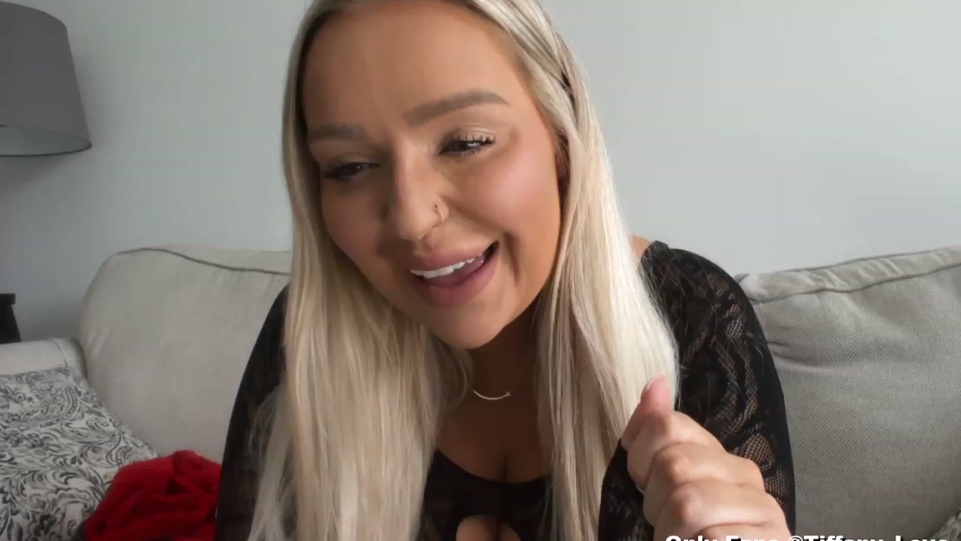 Gallery image thumbnail from KissMyTitsPls's myfreecams stream on, 01/30/2024, 19:03 image 10 of 20