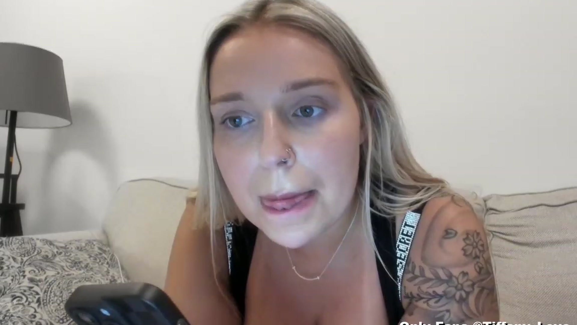 Gallery image thumbnail from KissMyTitsPls's myfreecams stream on, 03/12/2024, 03:01 image 20 of 20