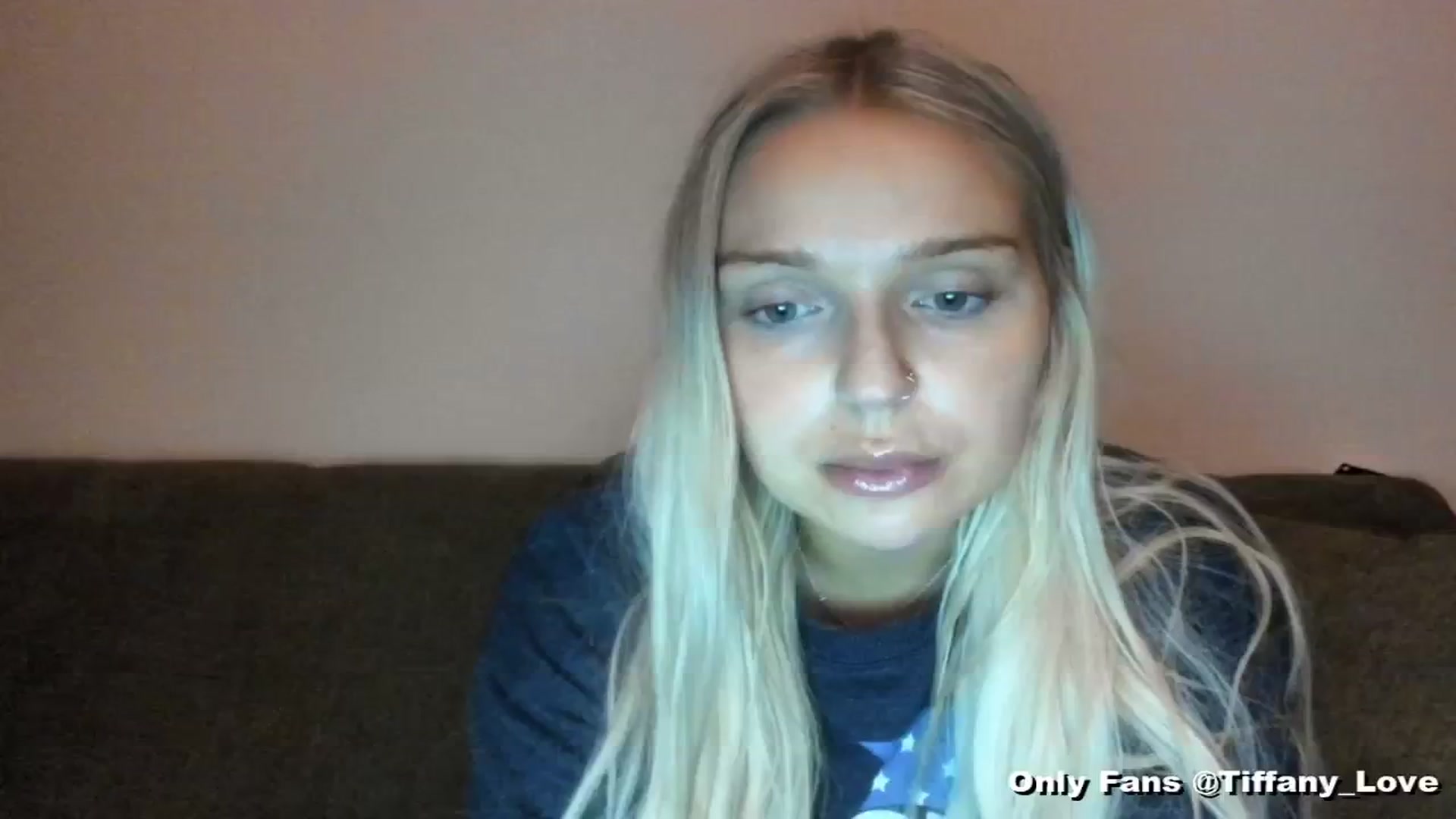 Gallery image thumbnail from KissMyTitsPls's myfreecams stream on, 06/05/2024, 04:16 image 6 of 20