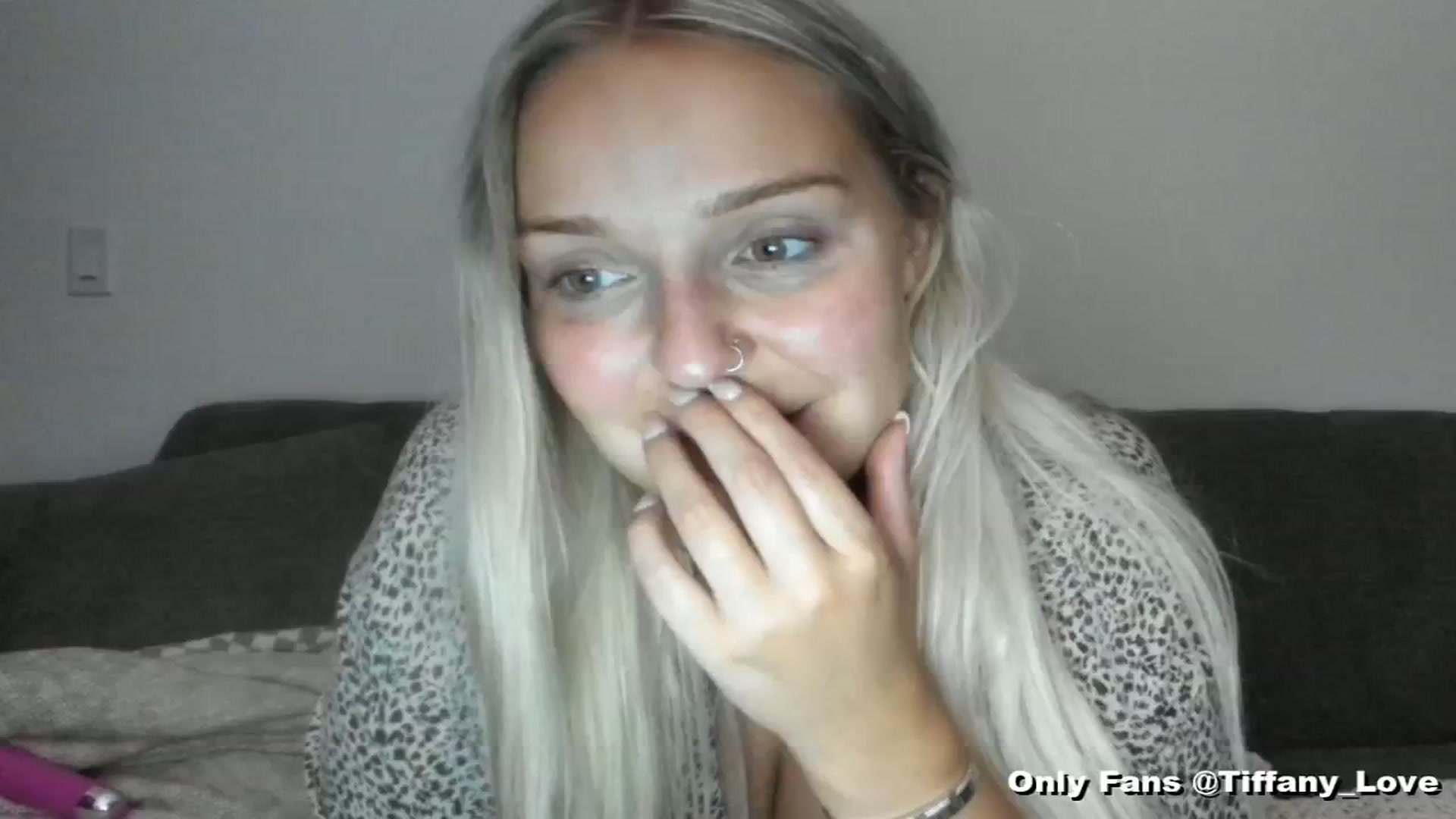 Gallery image thumbnail from KissMyTitsPls's myfreecams stream on, 06/08/2024, 03:53 image 11 of 20