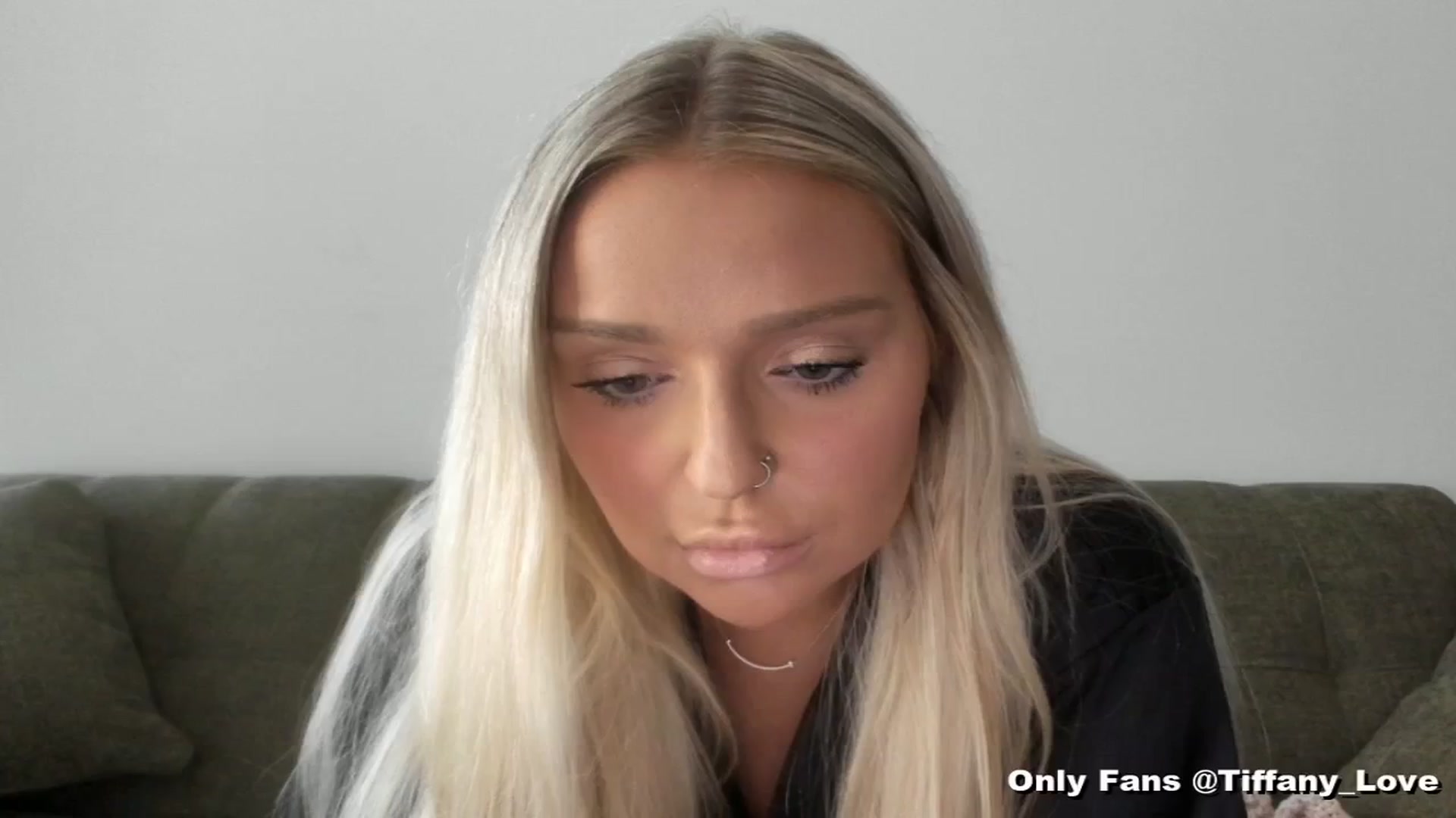 Gallery image thumbnail from KissMyTitsPls's myfreecams stream on, 06/17/2024, 22:13 image 2 of 20