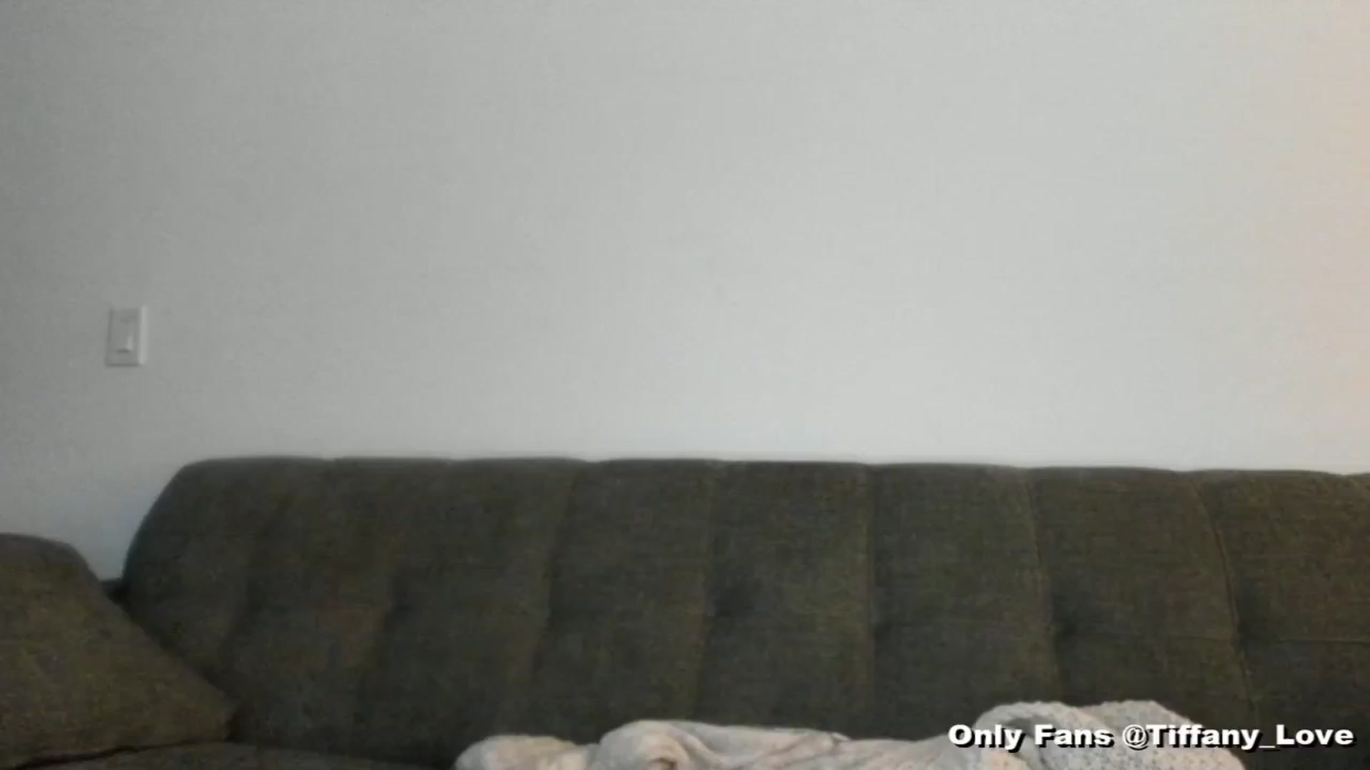 Gallery image thumbnail from KissMyTitsPls's myfreecams stream on, 06/25/2024, 04:45 image 12 of 20