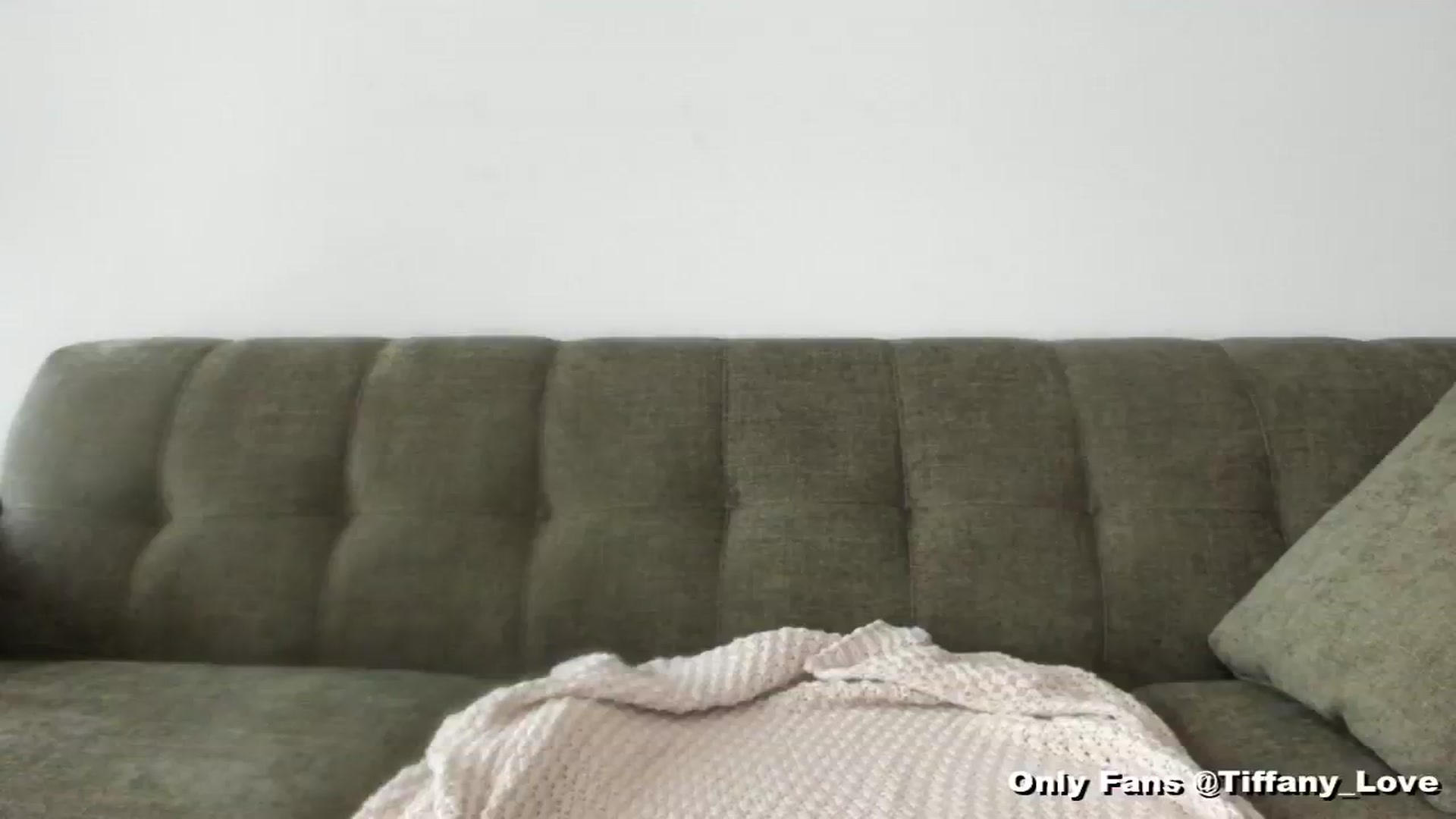 Gallery image thumbnail from KissMyTitsPls's myfreecams stream on, 07/01/2024, 19:43 image 18 of 20