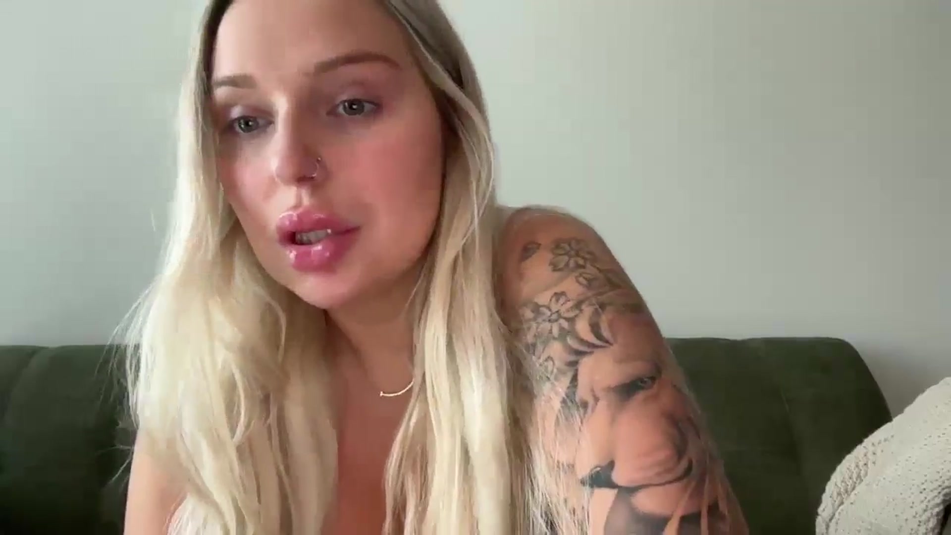 Gallery image thumbnail from KissMyTitsPls's myfreecams stream on, 08/07/2024, 17:48 image 20 of 20