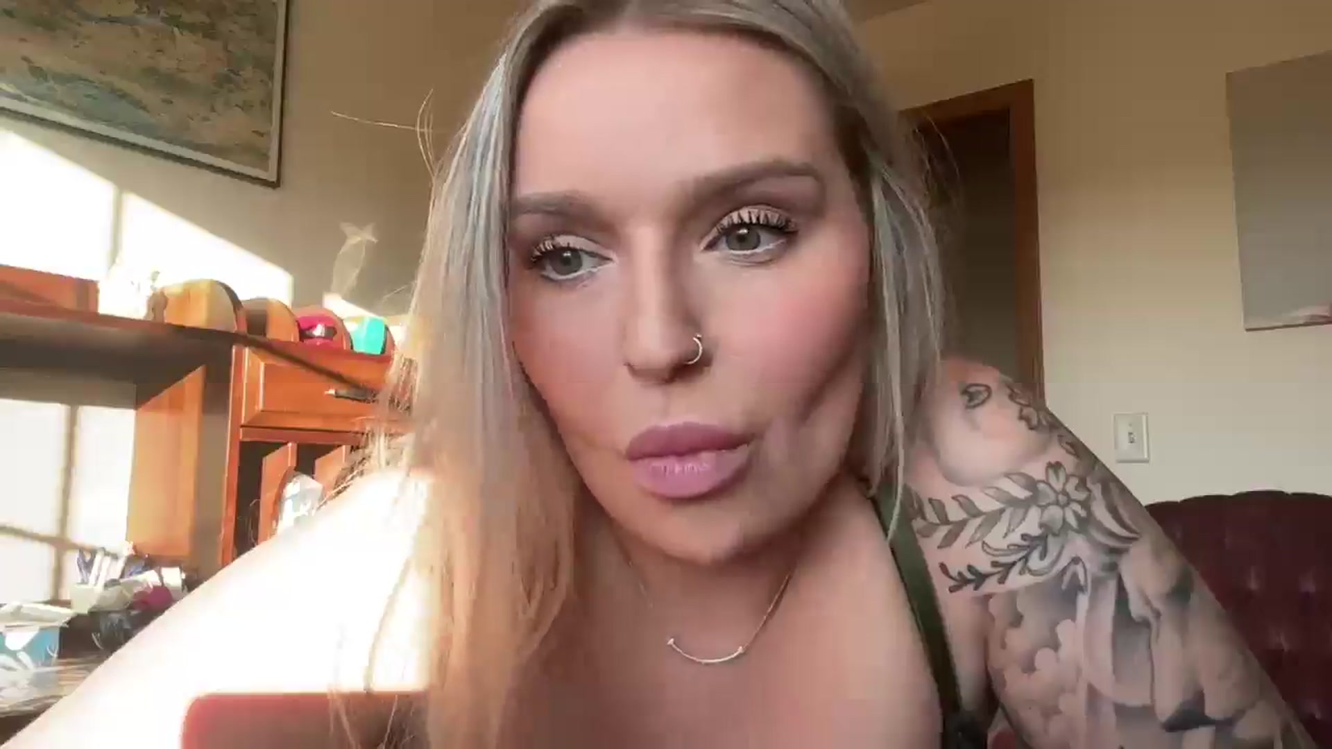 Gallery image thumbnail from KissMyTitsPls's myfreecams stream on, 01/21/2025, 21:44 image 7 of 20