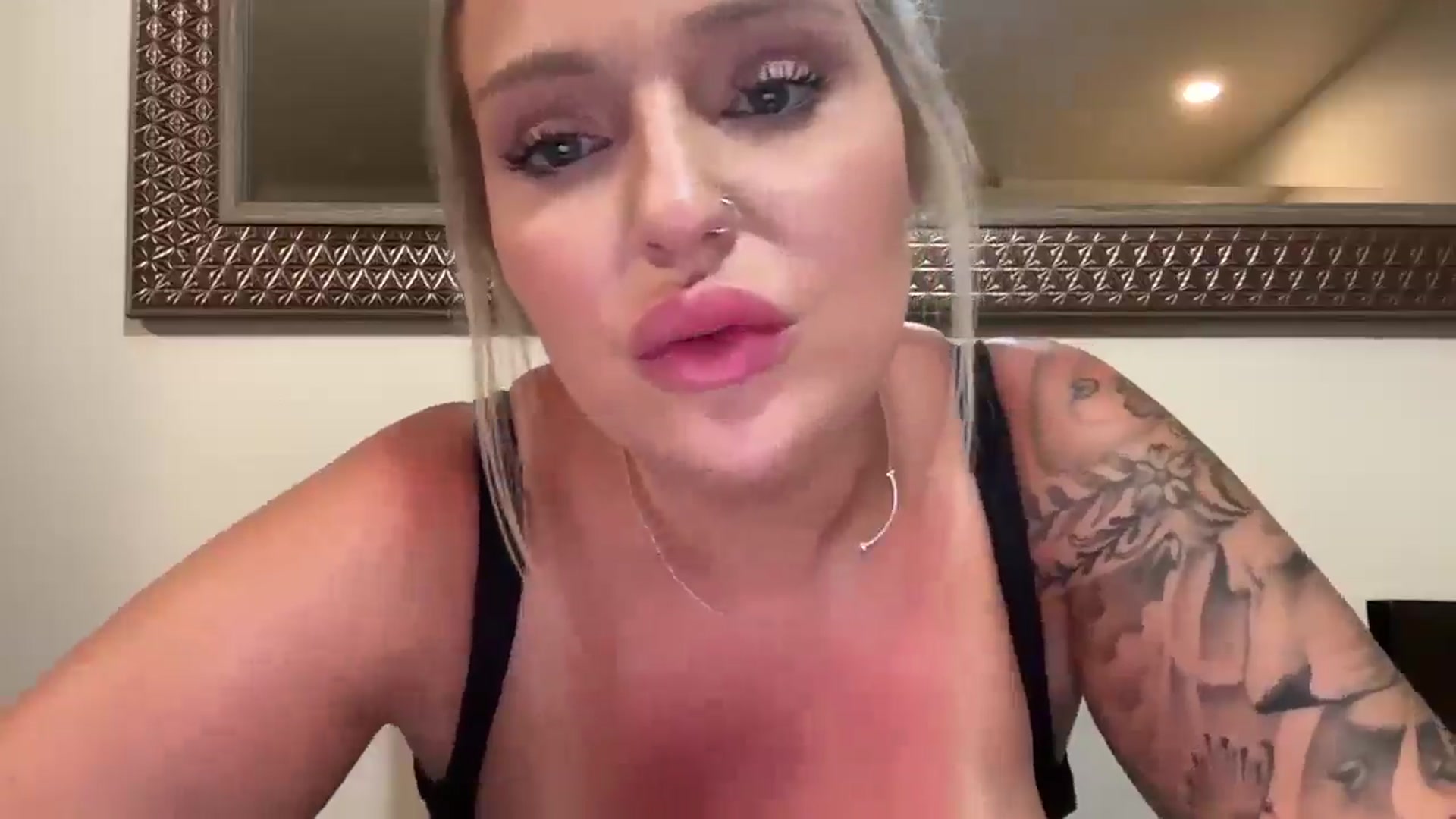 Gallery image thumbnail from KissMyTitsPls's myfreecams stream on, 07/21/2025, 02:51 image 3 of 20