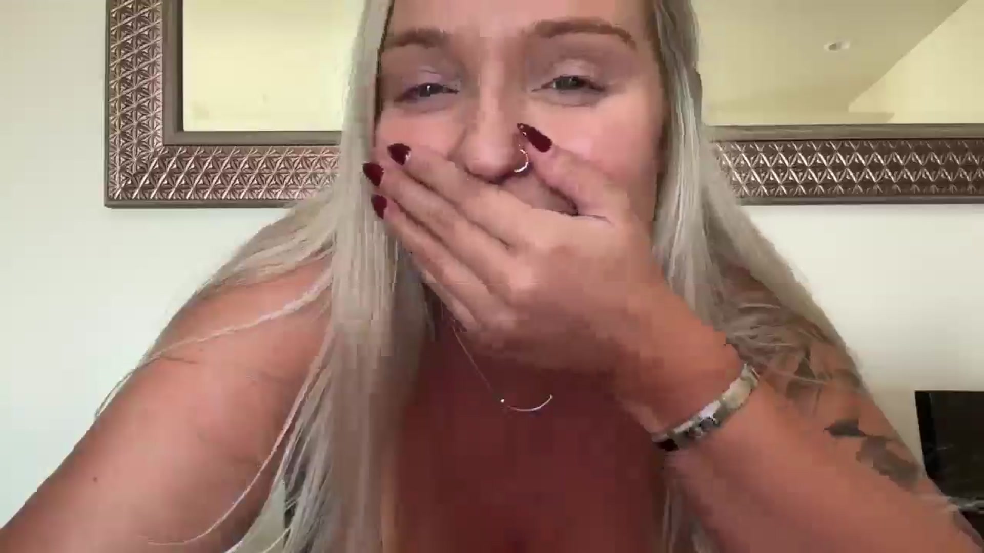 Gallery image thumbnail from KissMyTitsPls's myfreecams stream on, 09/29/2025, 22:31 image 18 of 20