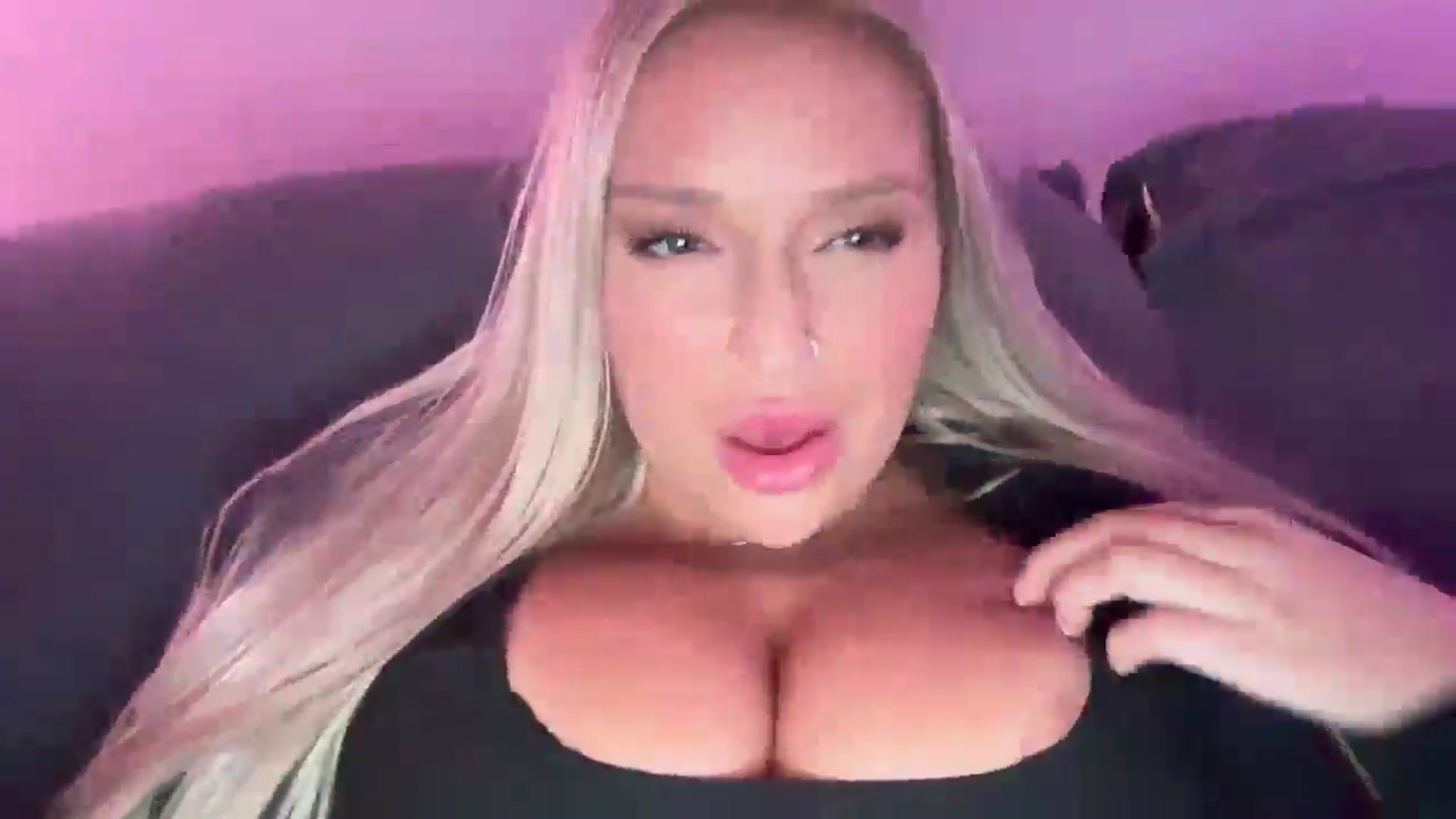 Gallery image thumbnail from KissMyTitsPls's myfreecams stream on, 01/03/2026, 05:09 image 5 of 20
